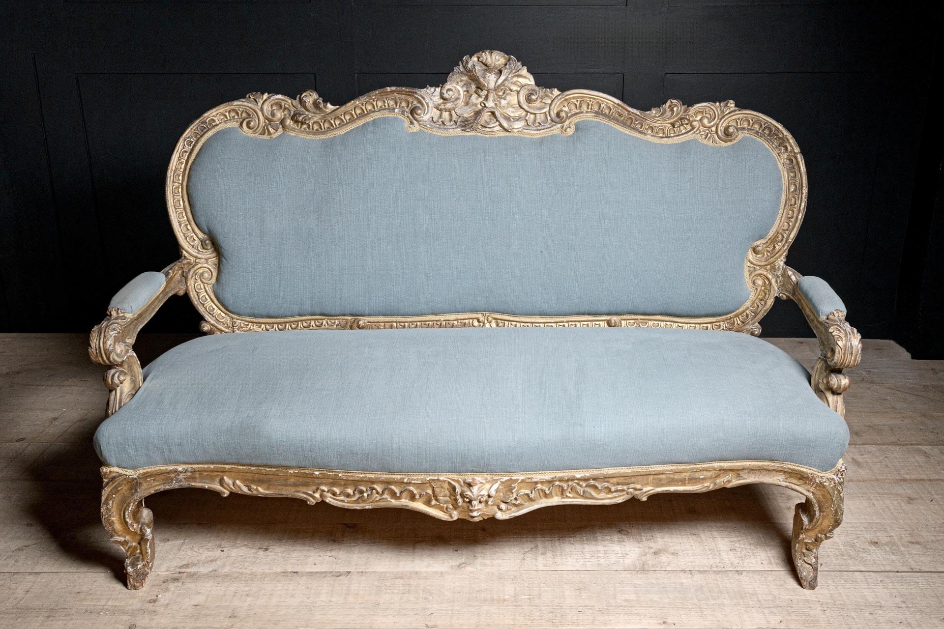 XVIIIe siècle Canapé de salon italien provincial du 18ème siècle de style baroque en vente