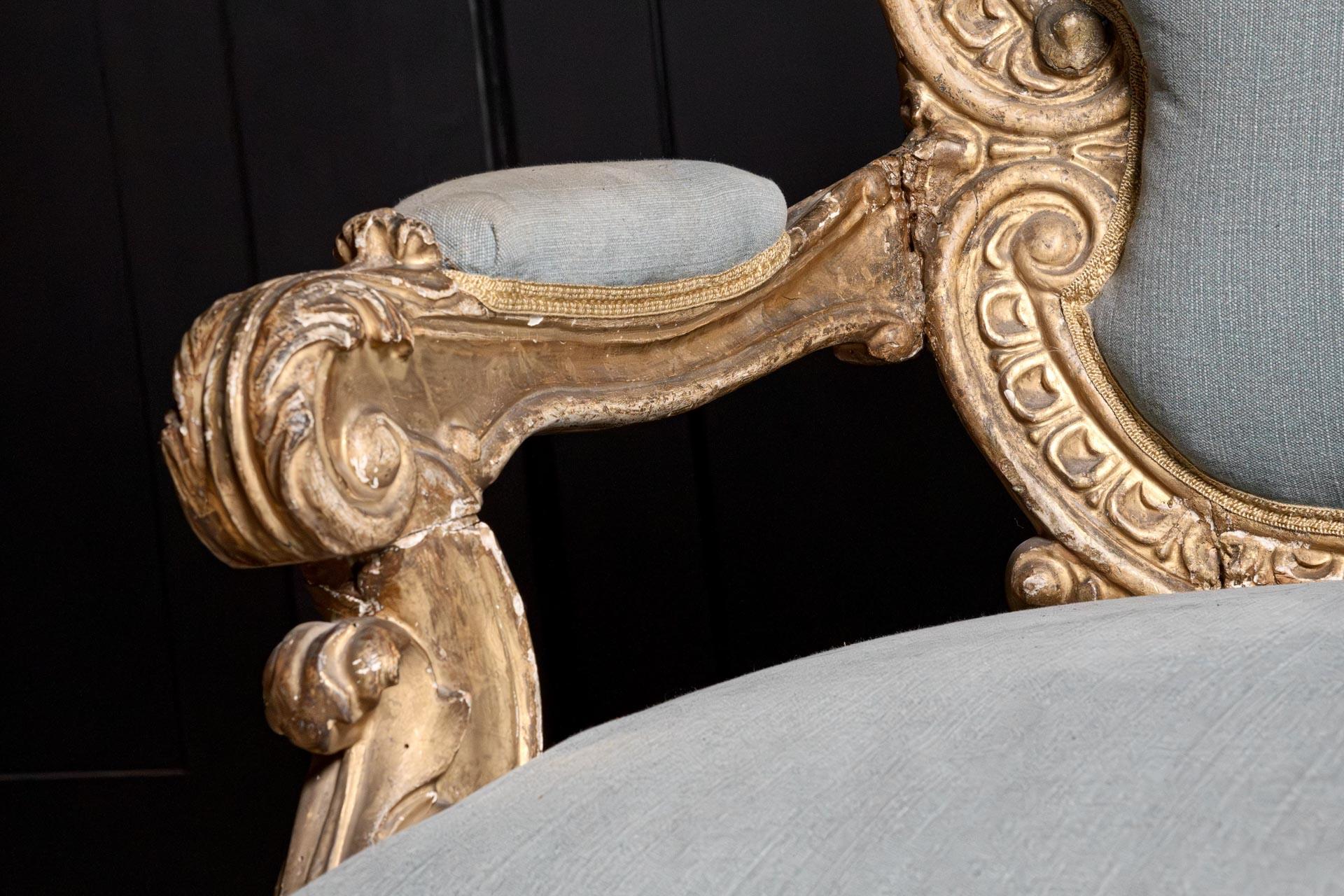 Canapé de salon italien provincial du 18ème siècle de style baroque en vente 1