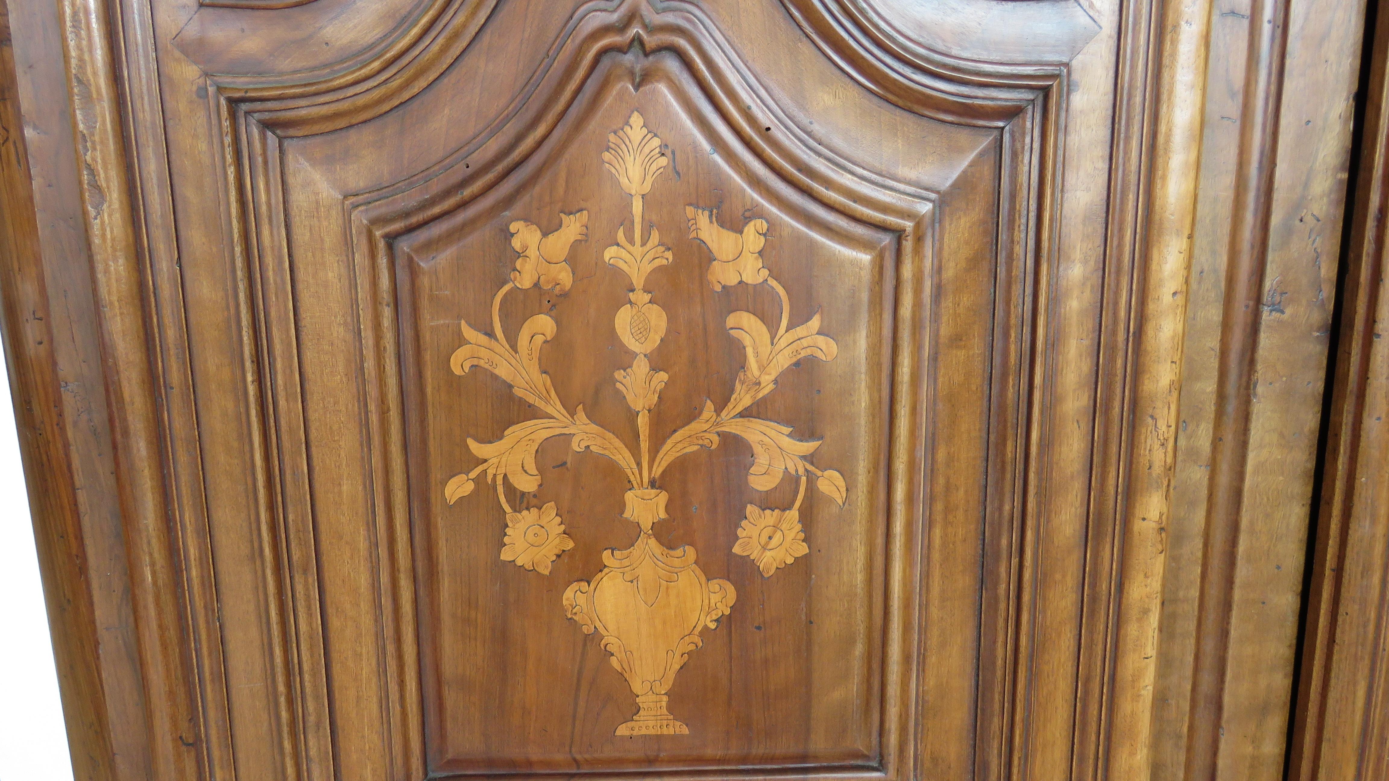 18th Century Baroque Walnut Inlaid Armoire For Sale 4