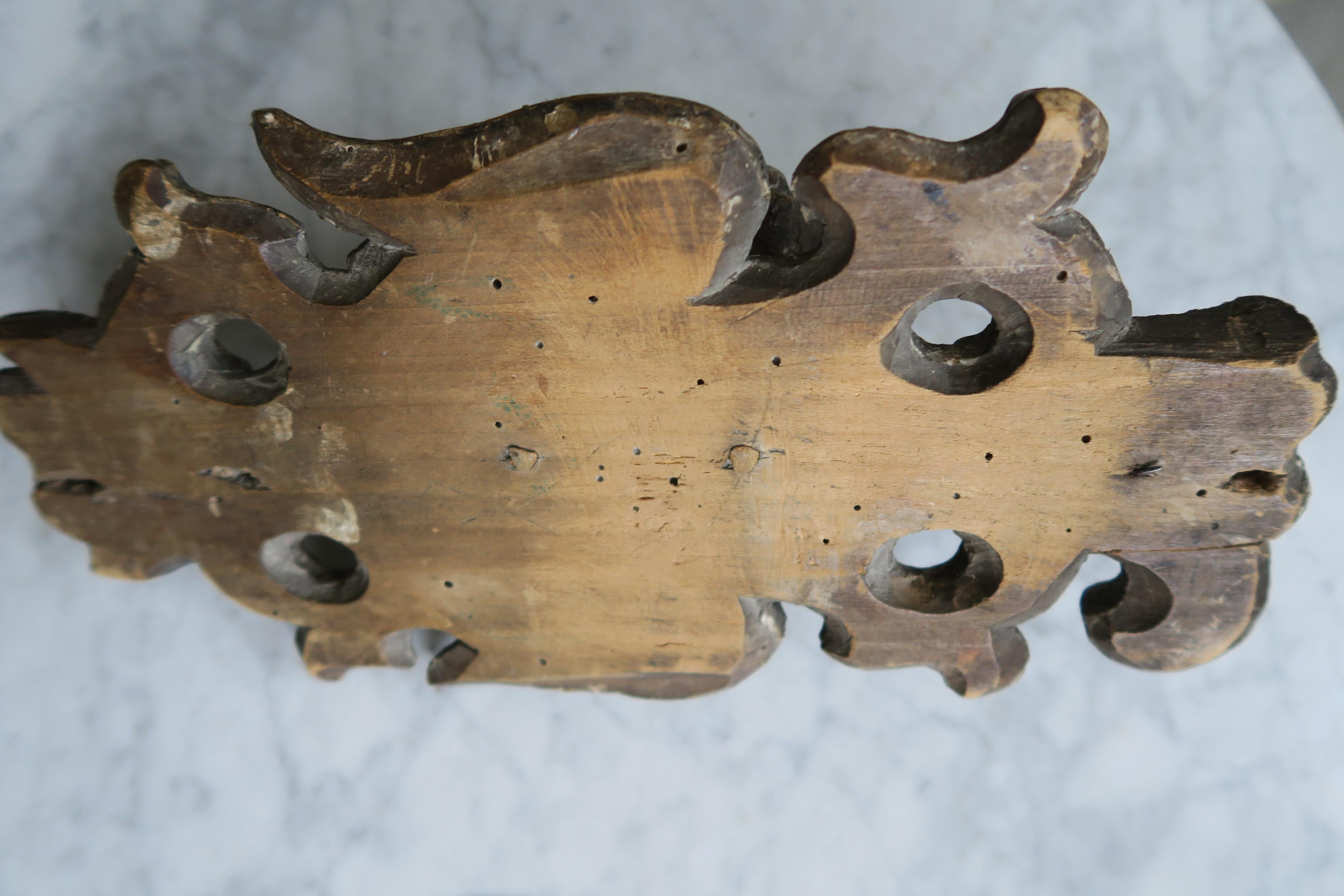 Testa d'angelo intagliata in Wood del XVIII secolo in vendita 1