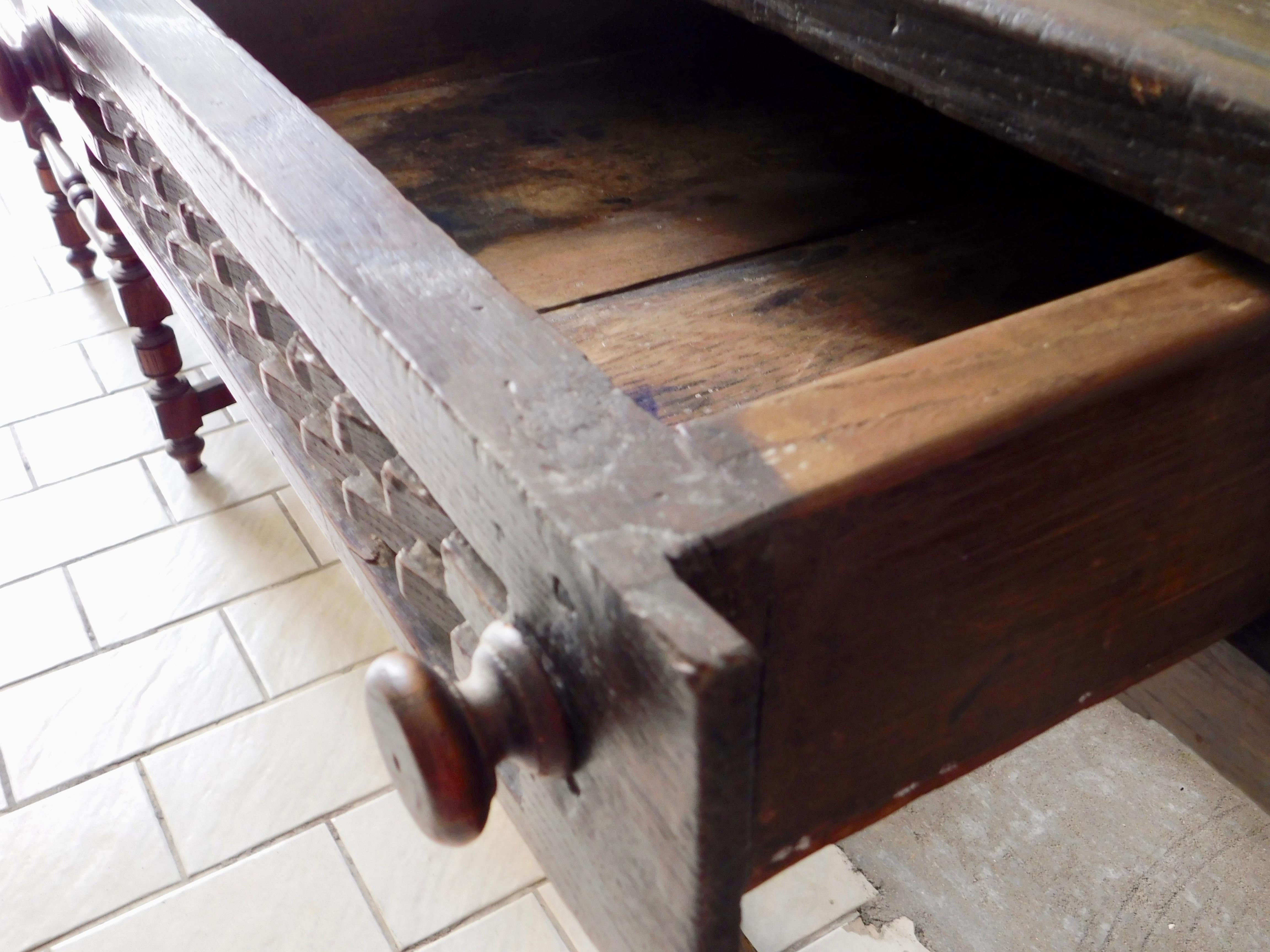 18th Century Basque Dark Oak Refectory Table with Two Drawers For Sale 2