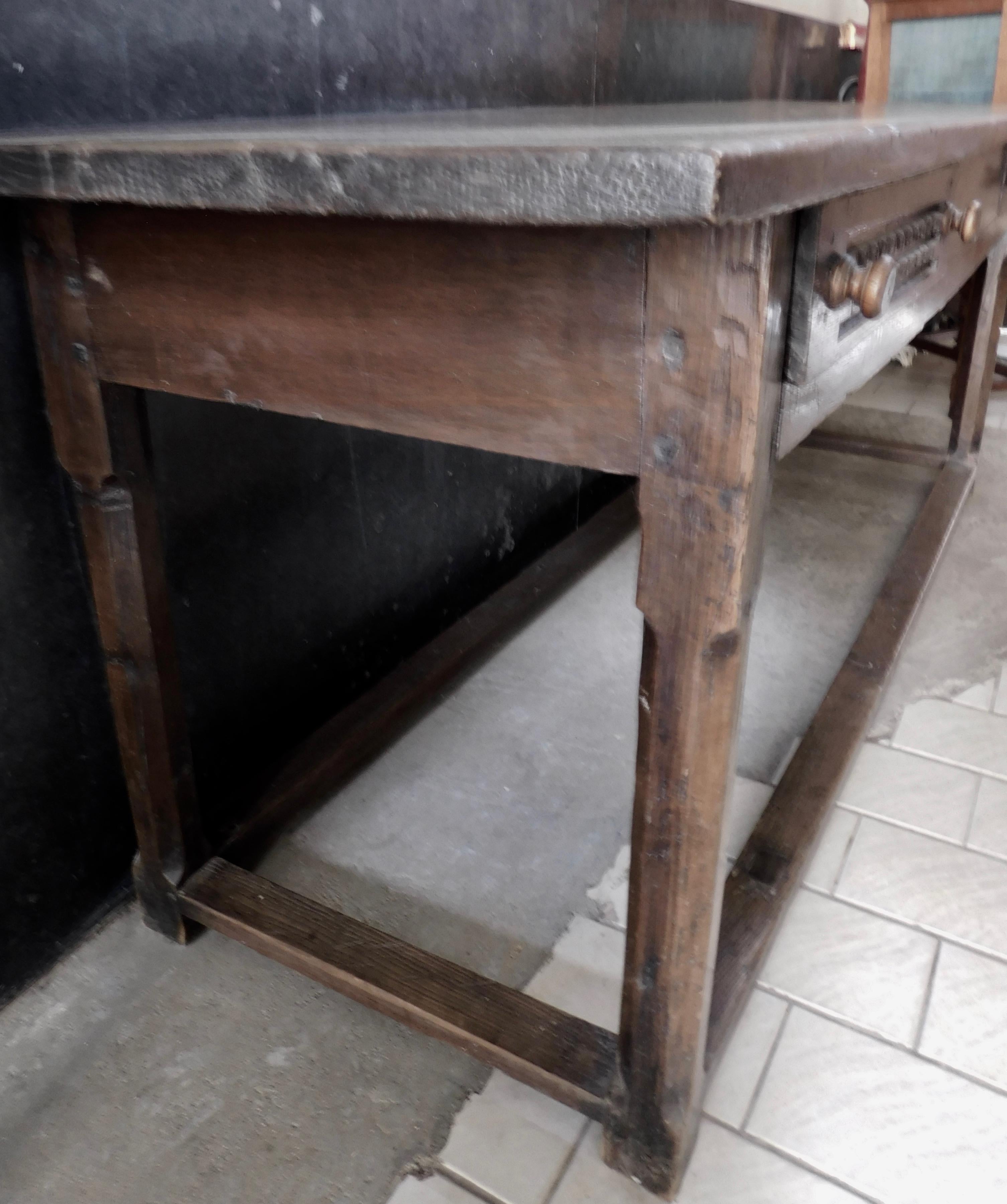 18th Century Basque Dark Oak Refectory Table with Two Drawers For Sale 4