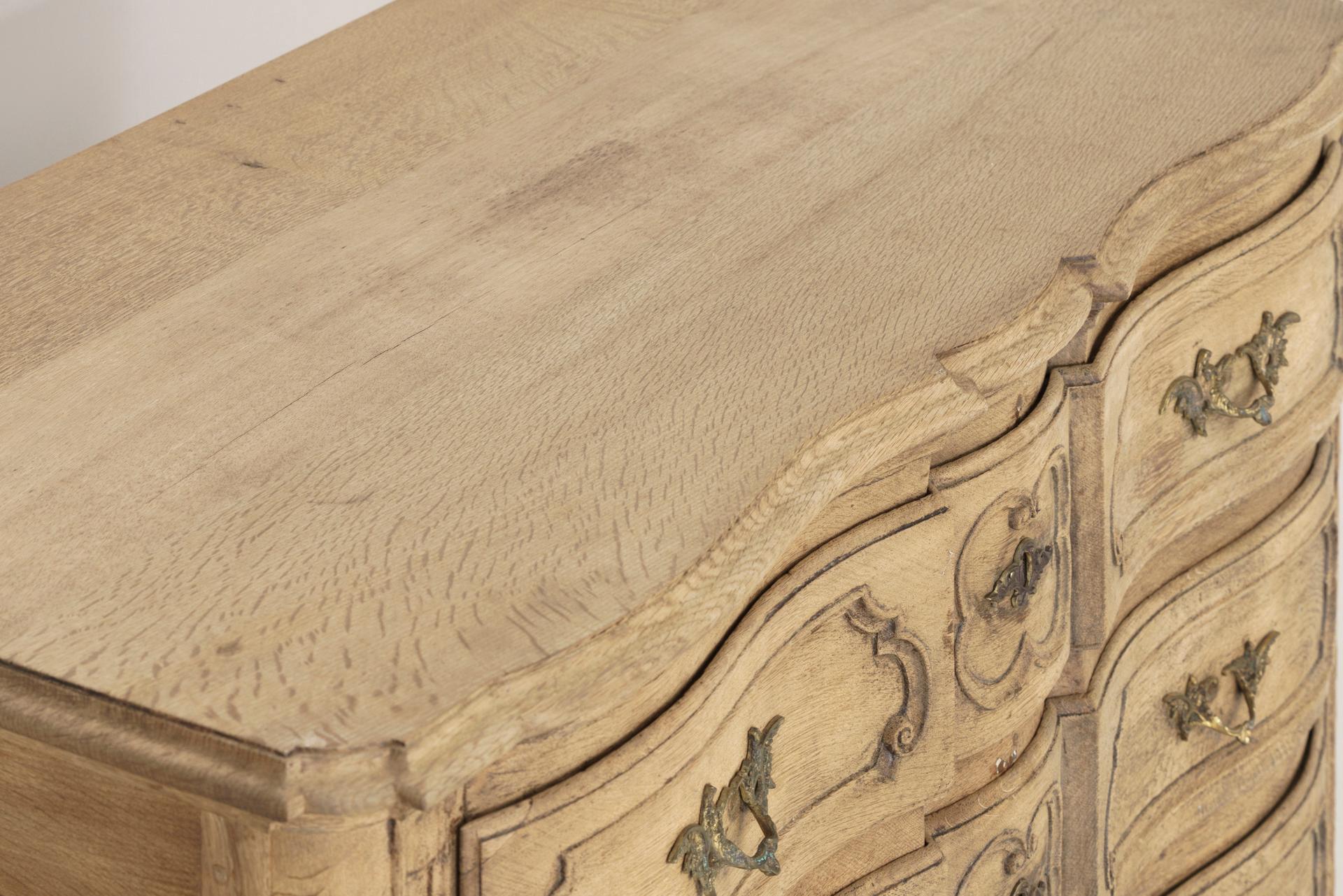 18th Century Belgian Louis XVI Period Arbalette Shaped Bleached Oak Commode 6
