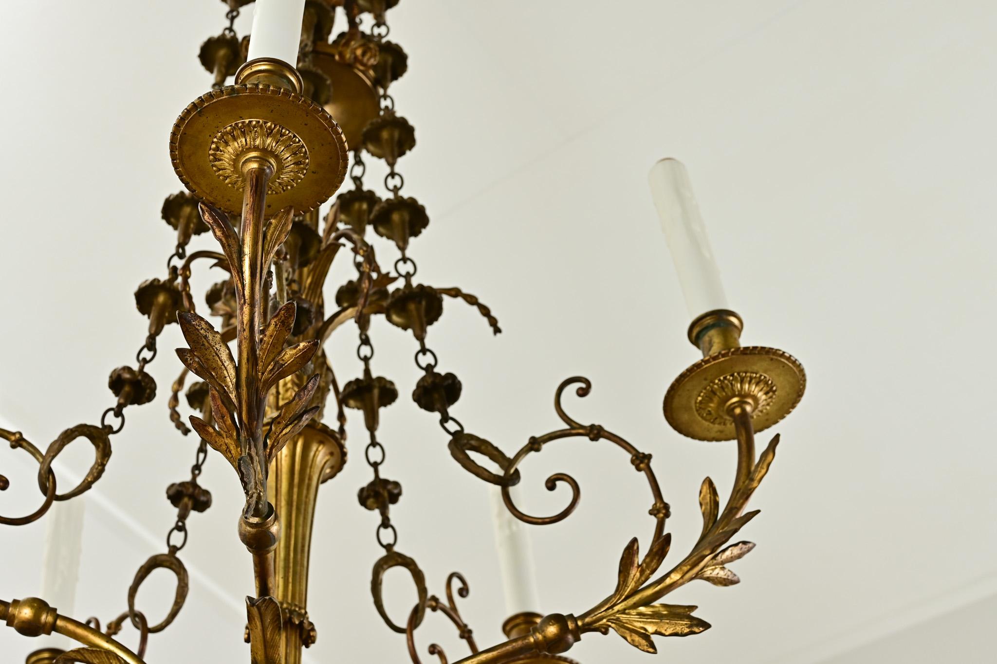 18th Century Belgian Louis XVI-style Chandelier For Sale 9