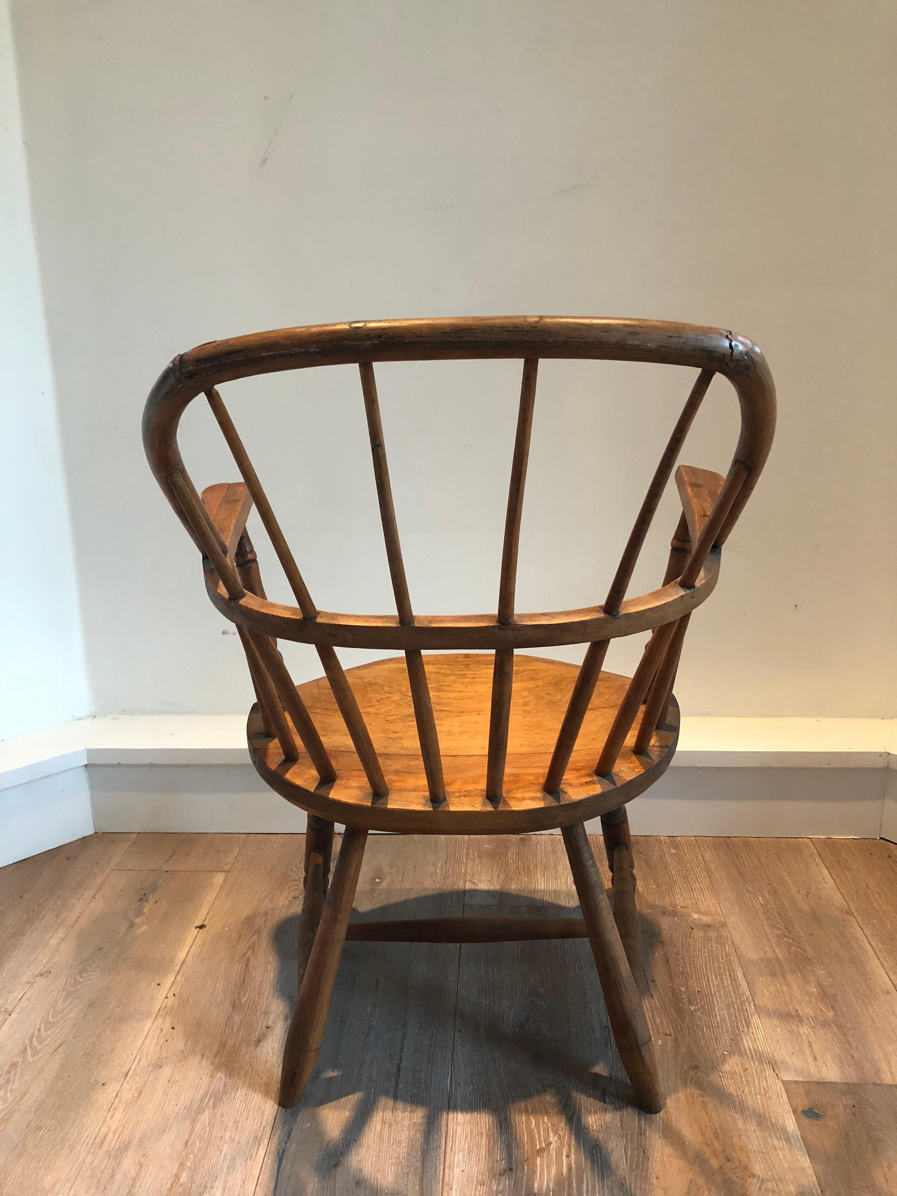 American Colonial 18th Century Bentwood Windsor Chair For Sale