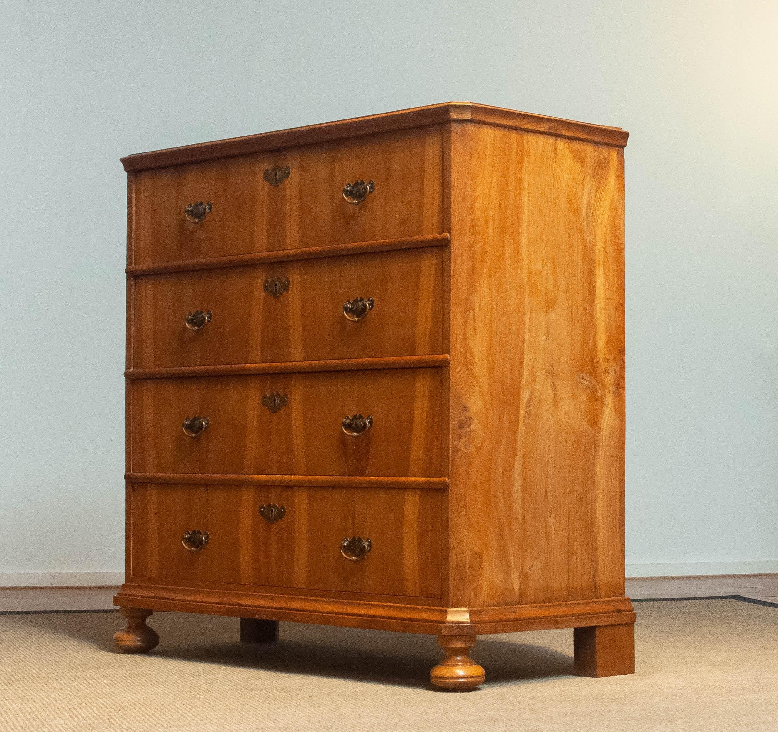 18th Century Biedermeier Commode / Drawer Cabinet with Book Matching Oak Drawers For Sale 7