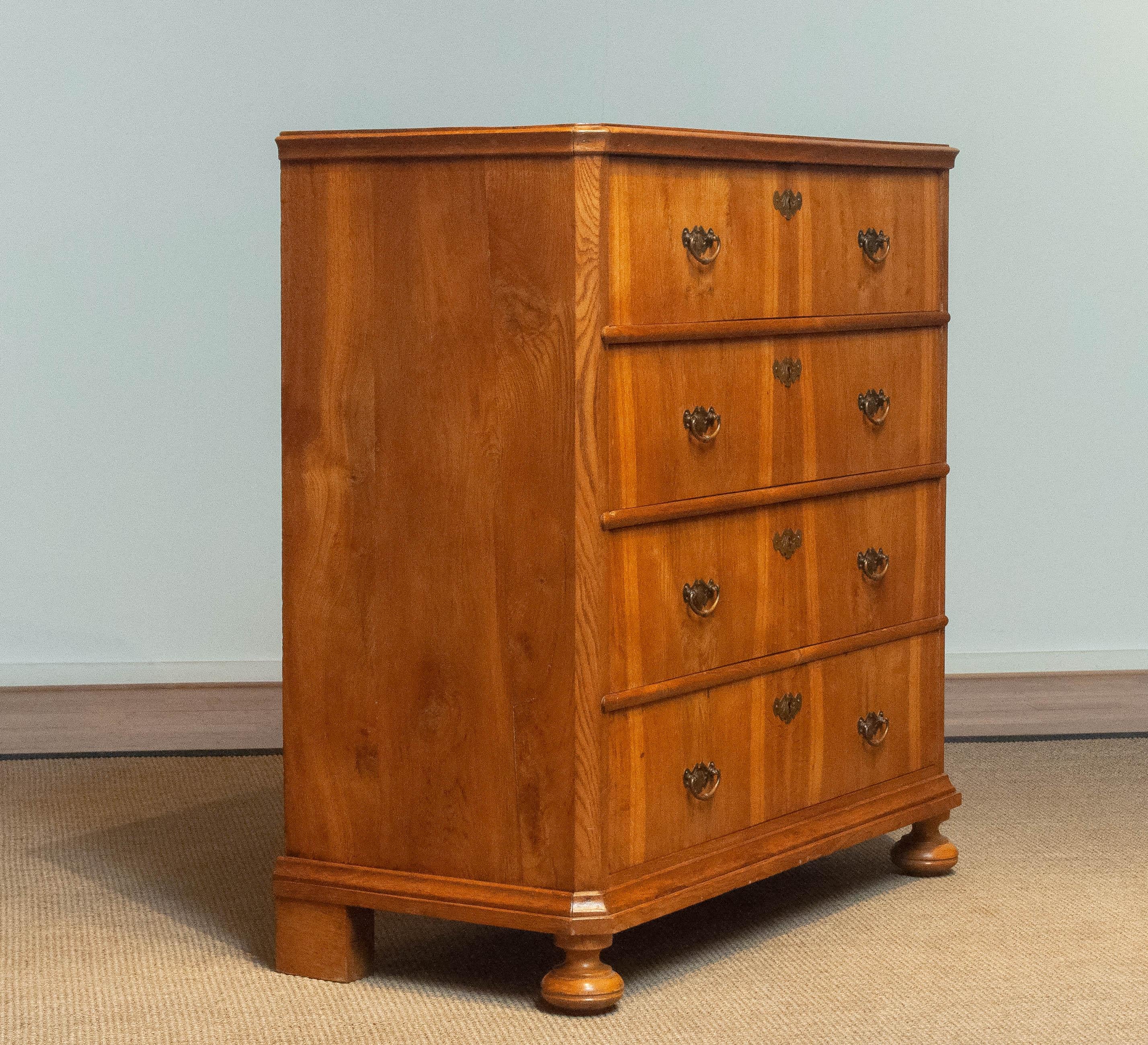 18th Century Biedermeier Commode / Drawer Cabinet with Book Matching Oak Drawers For Sale 1