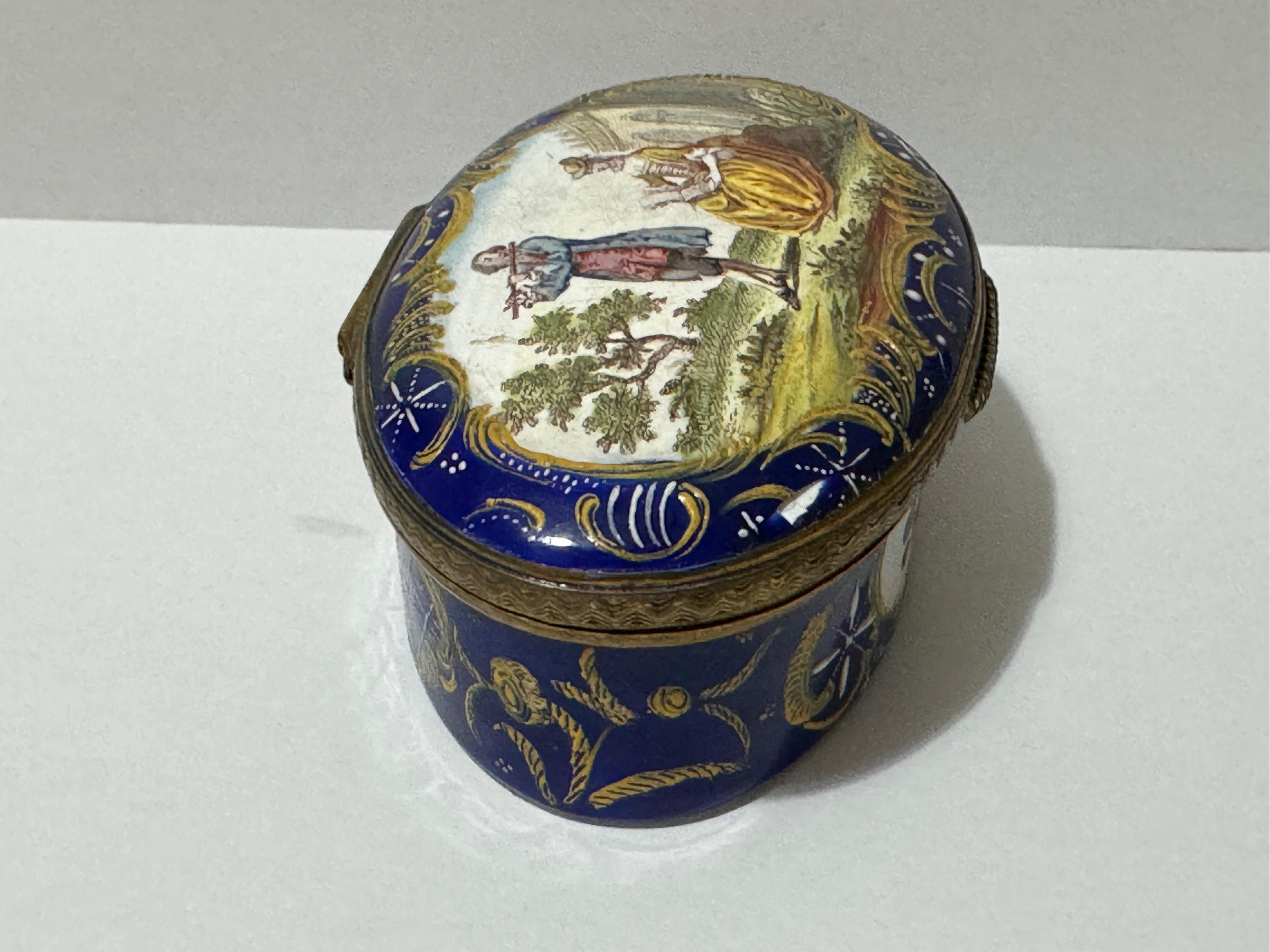 Rococo 18th Century Bilston Enamel Oval Patch / Snuff Box Circa 1780 For Sale