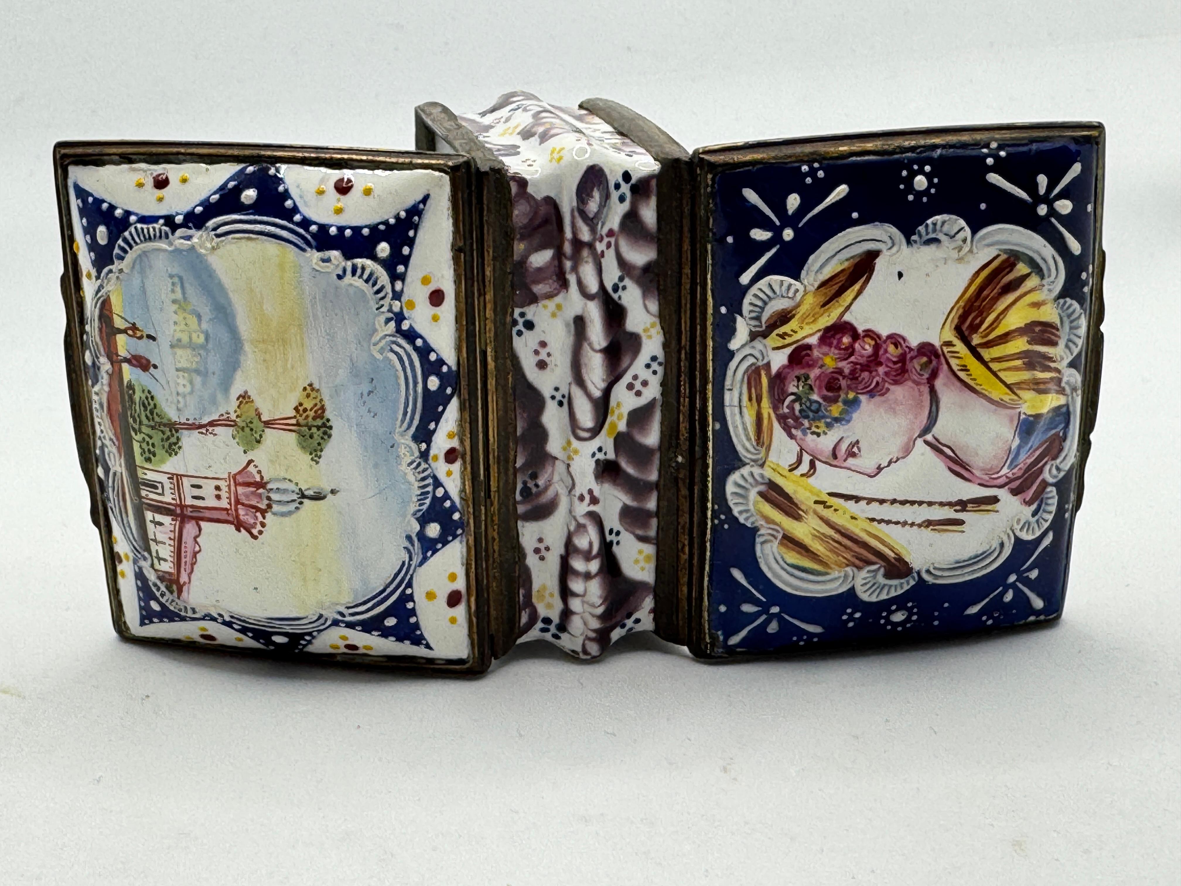 18th Century Bilston Enamel Patch / Snuff Box - Double Hinged For Sale 2