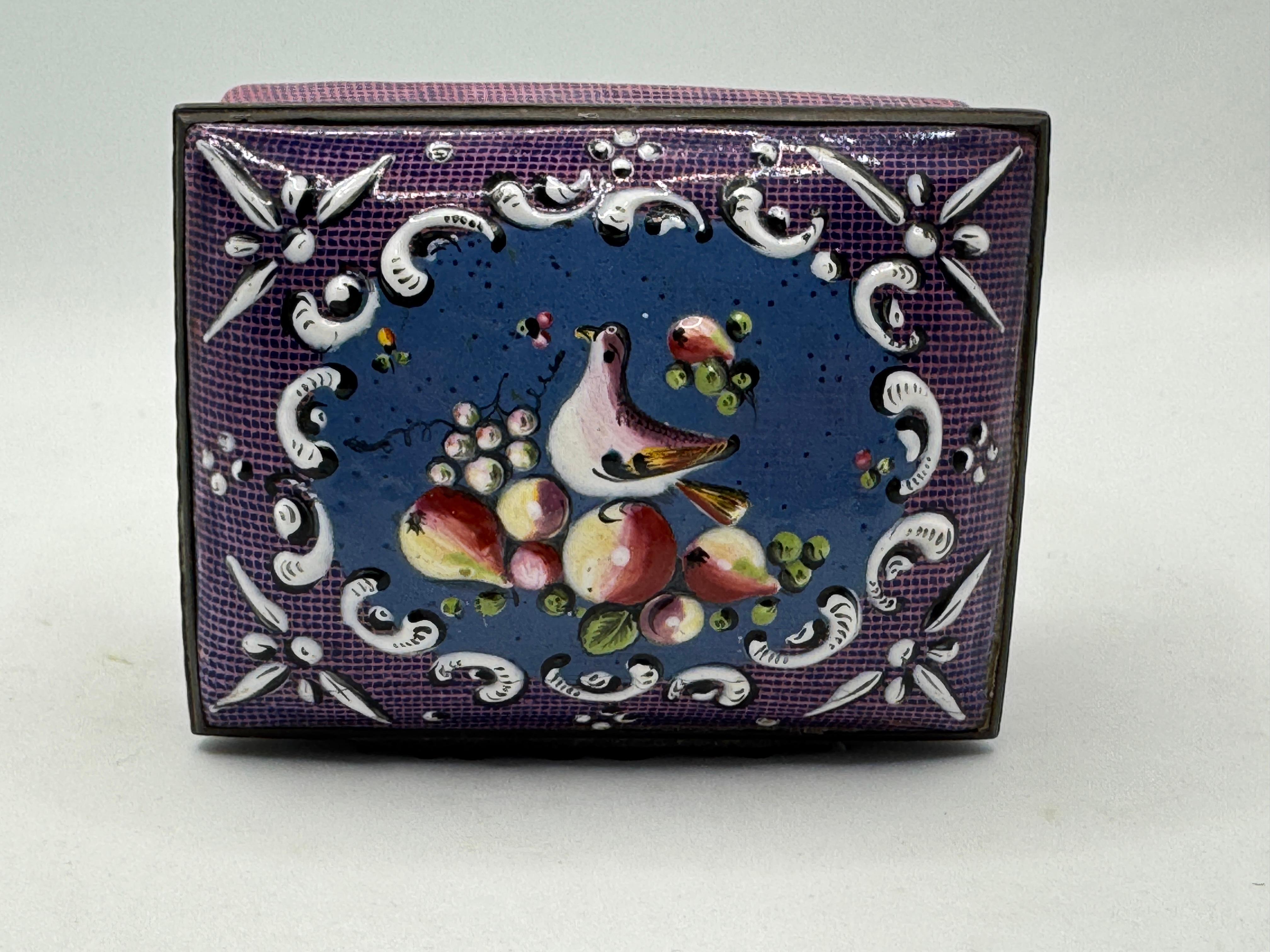 18. Jahrhundert Bilston Emaille Rechteckige Patch / Schnupftabakdose CIRCA 1775 im Angebot 2