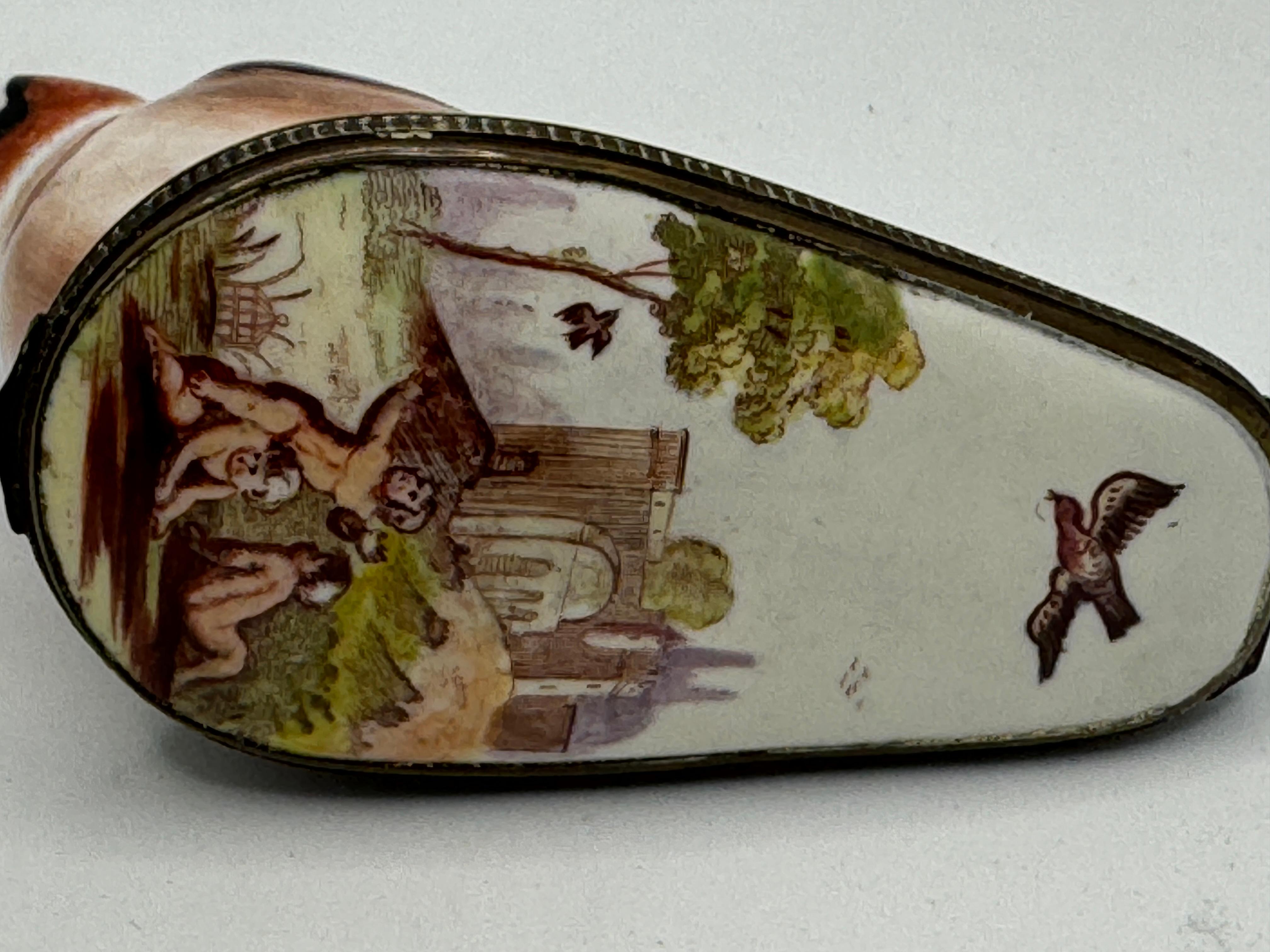 18th Century Bilston English Enamel Bird Bonbonniere / Patch Box 5
