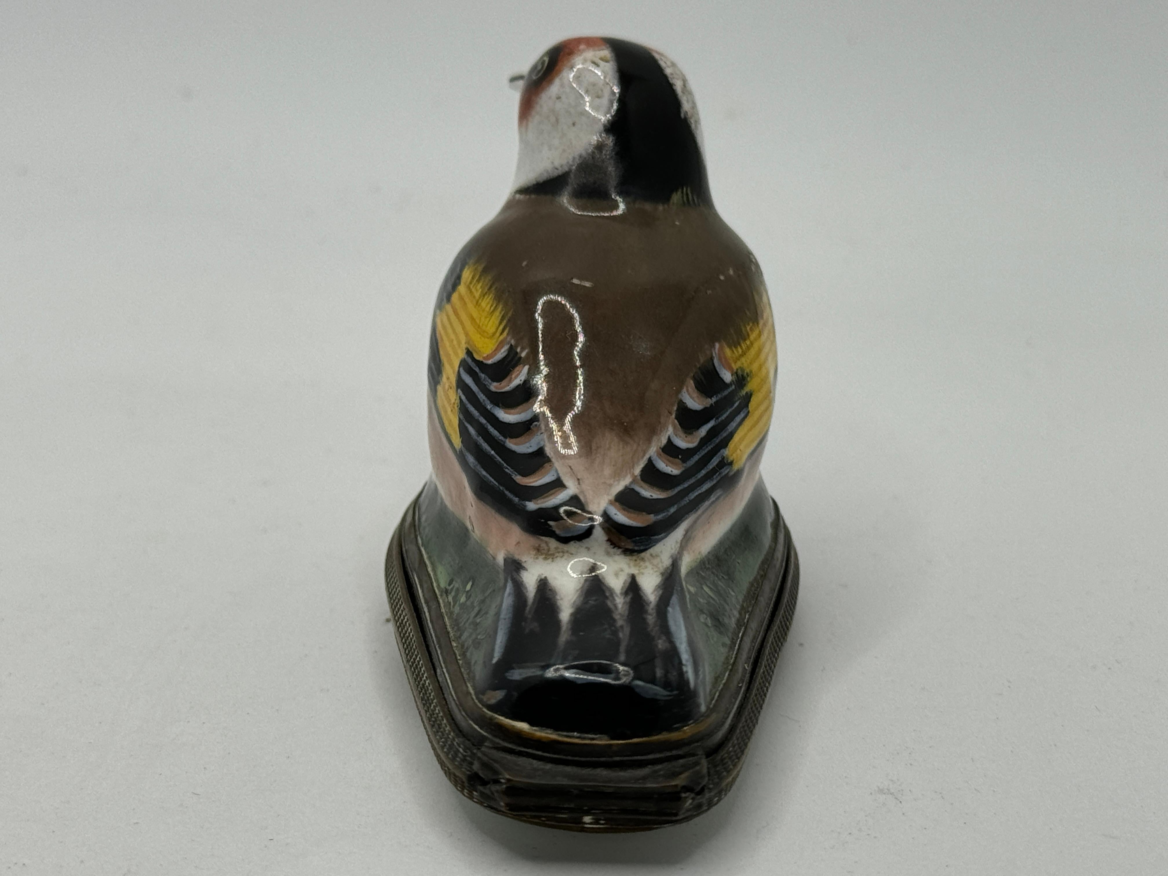 18th Century Bilston English Enamel Bird Bonbonniere / Patch Box 1