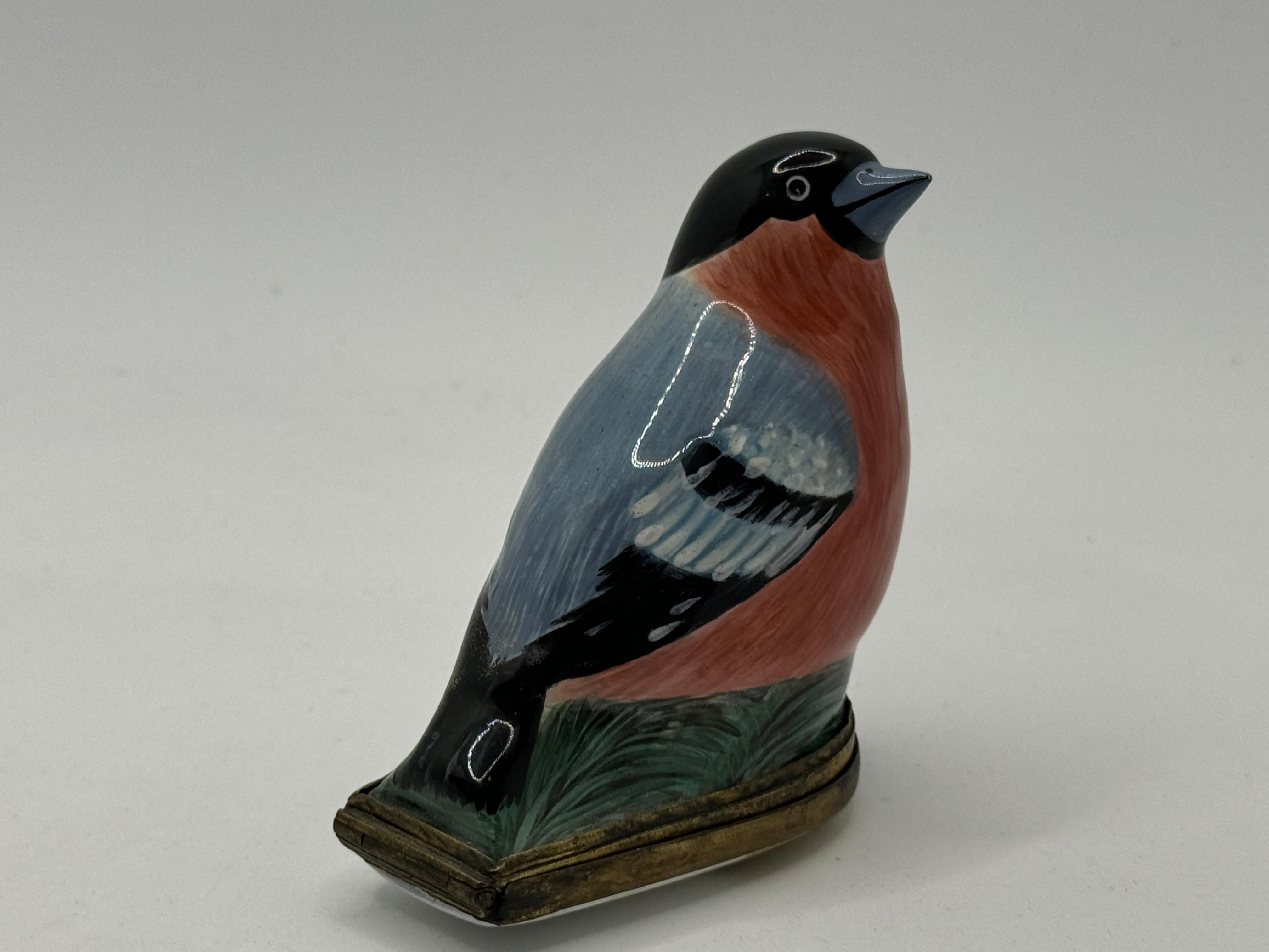 18th Century Bilston English Enamel Bird Bonbonniere / Patch Box 2