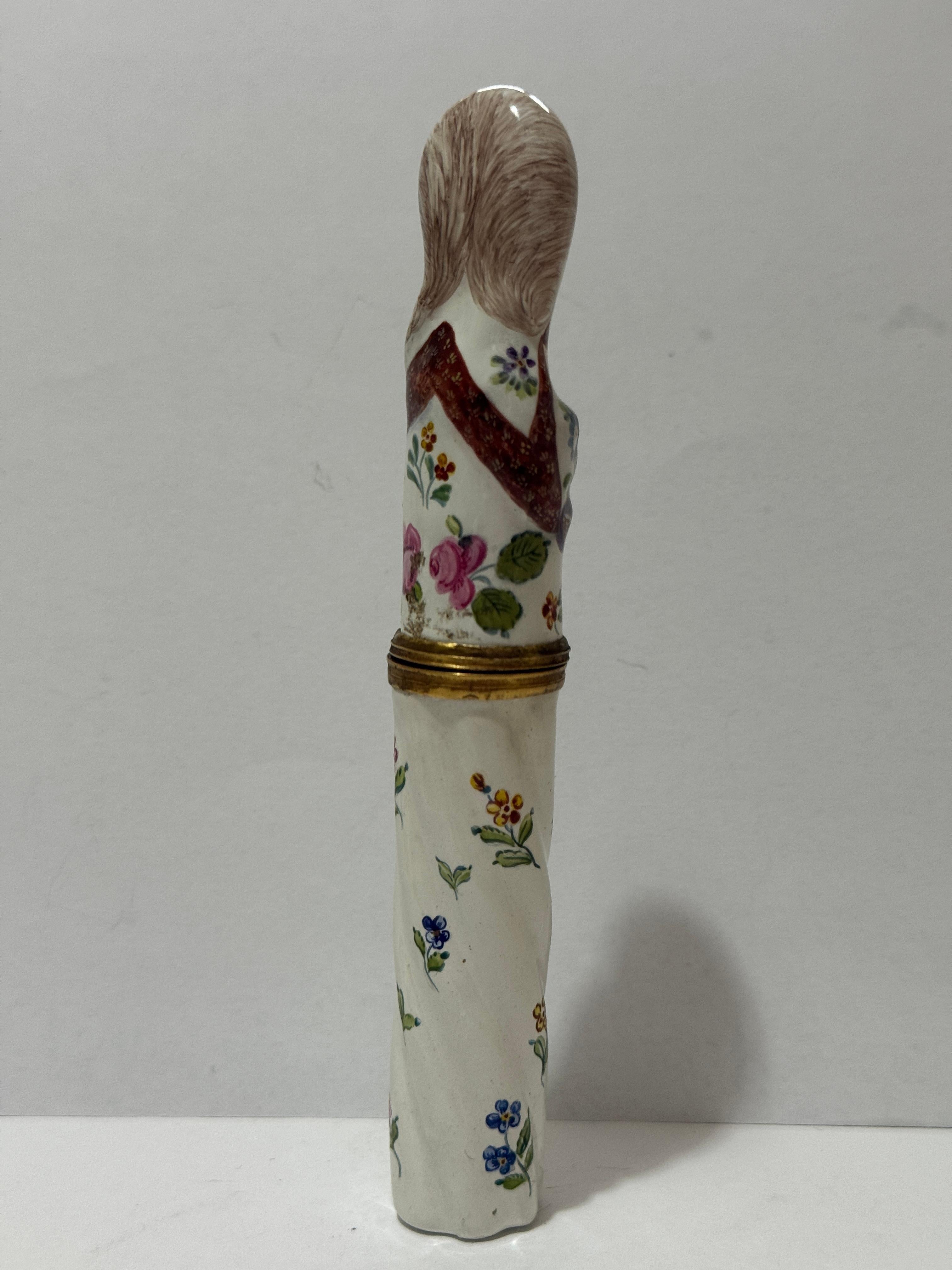 Anglais Étui à bodkin figuratif Bilston du 18e siècle en vente