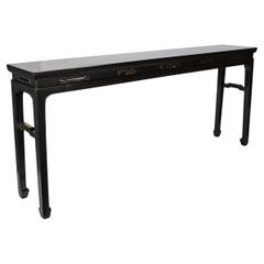 Mesa de laca negra del siglo XVIII