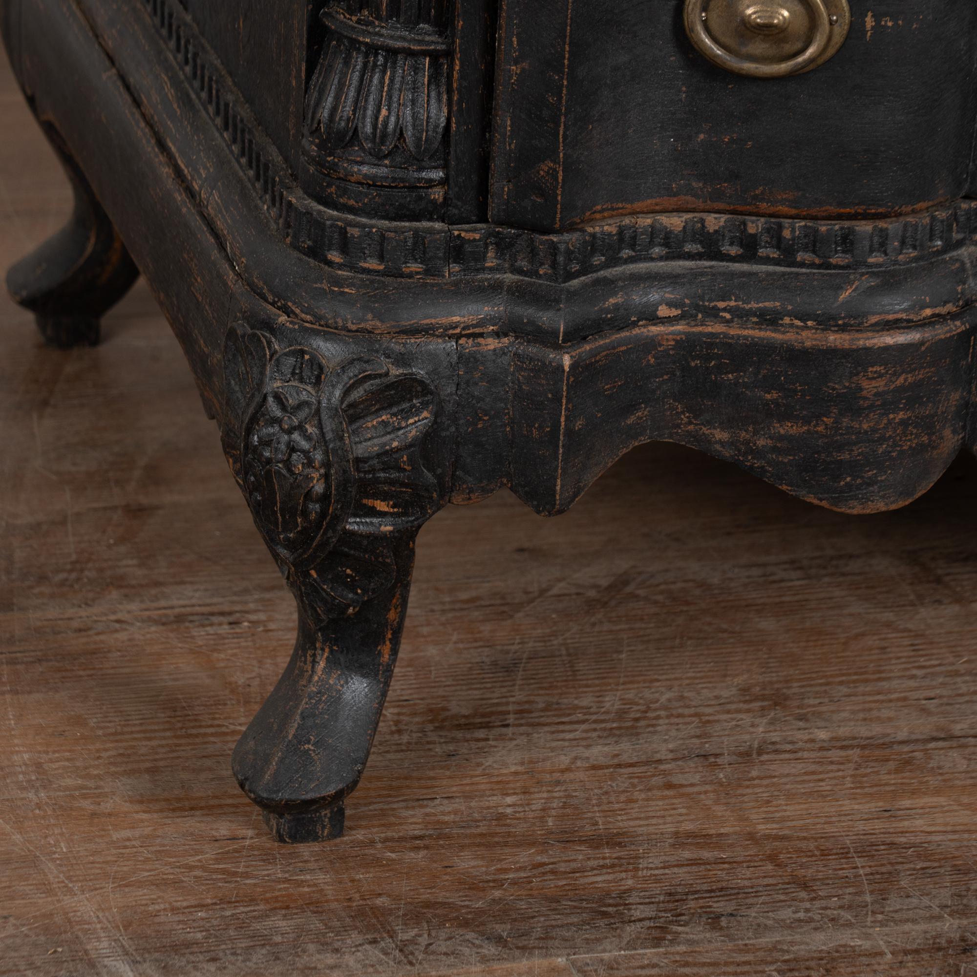 18th Century Black Rococo Large Chest of Four Drawers, Denmark For Sale 9