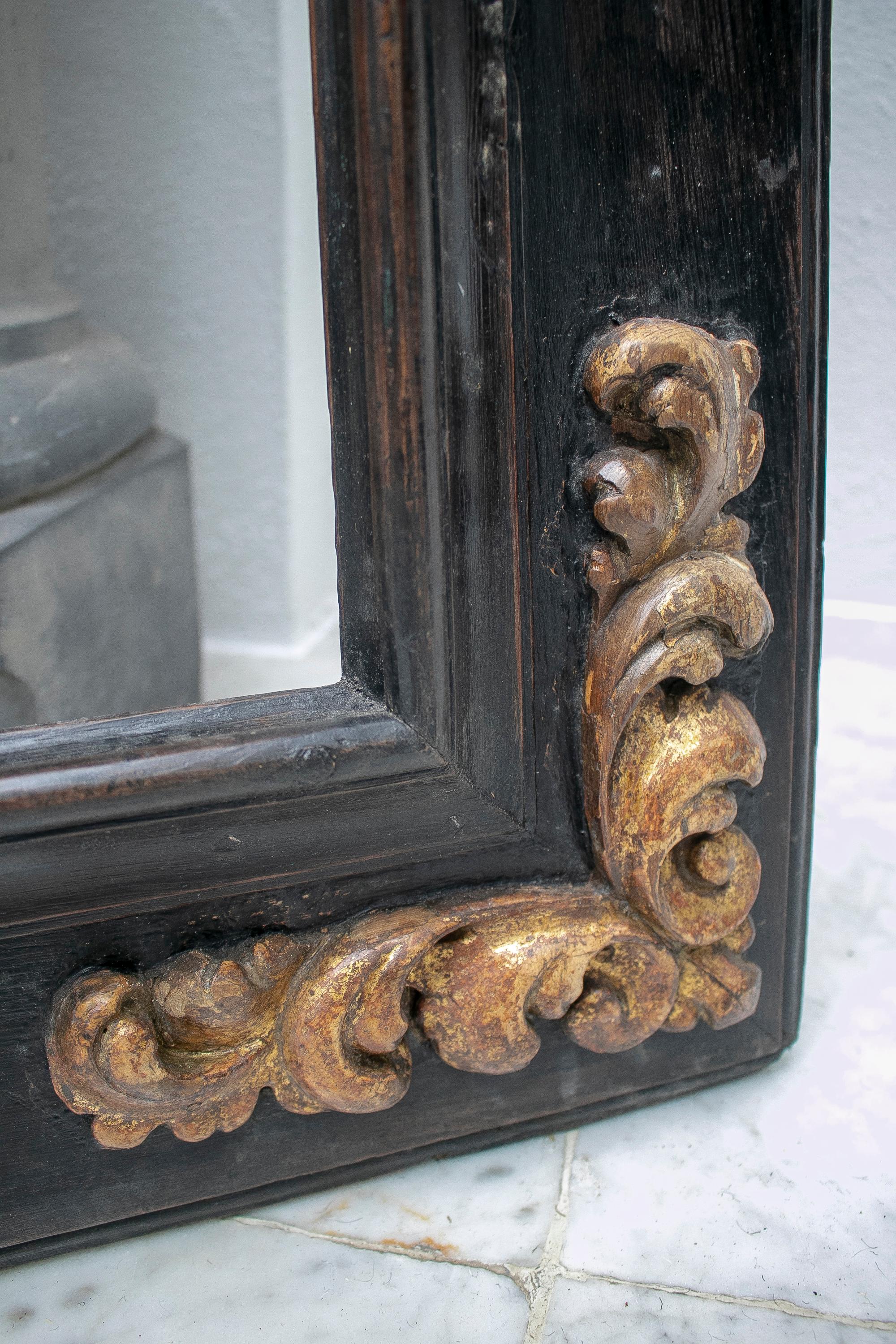 18th Century Black Wooden Frame with Gilt Acanthus Leaf Carvings in Corners 2