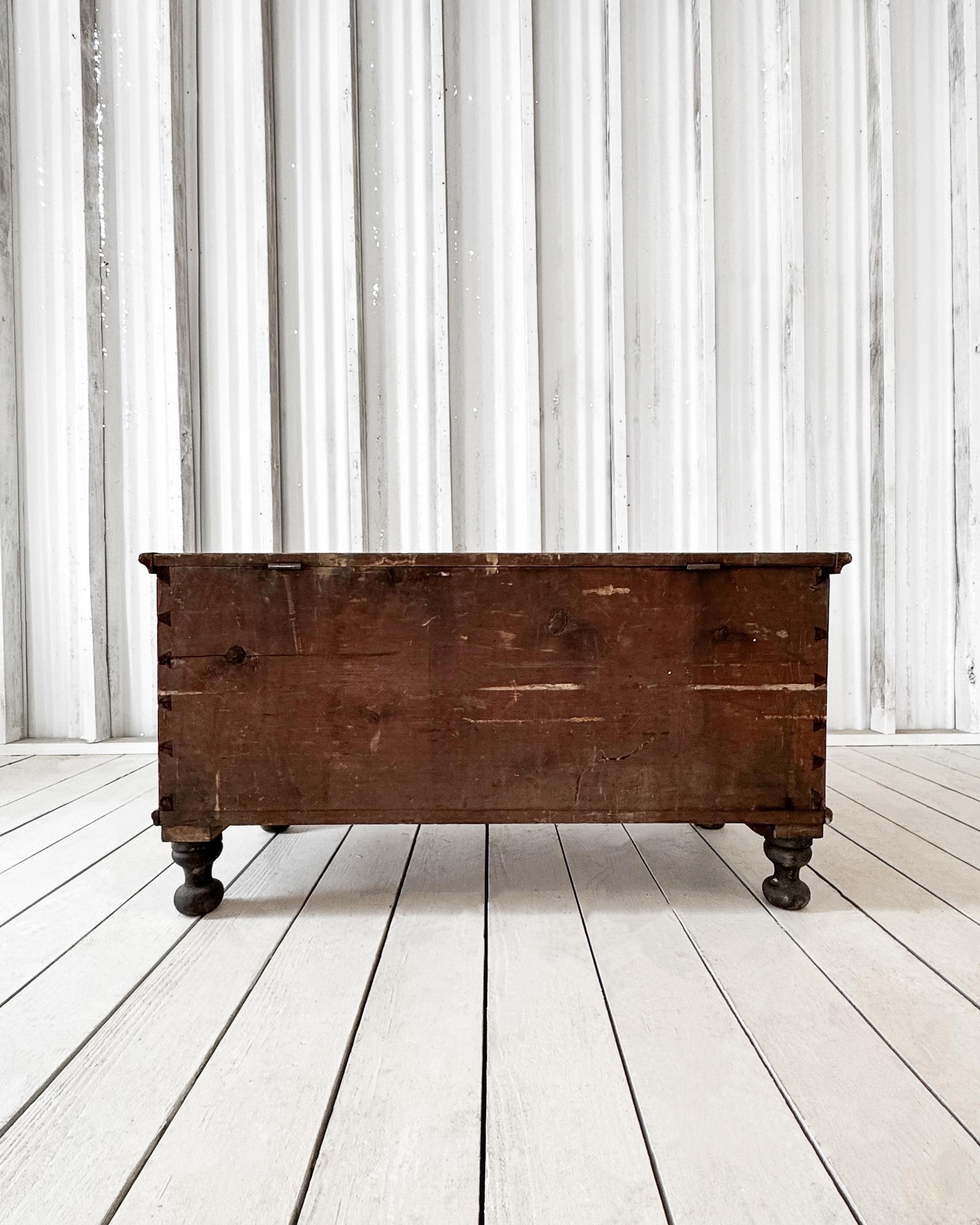 18th Century Blanket Chest with Turned Feet 13