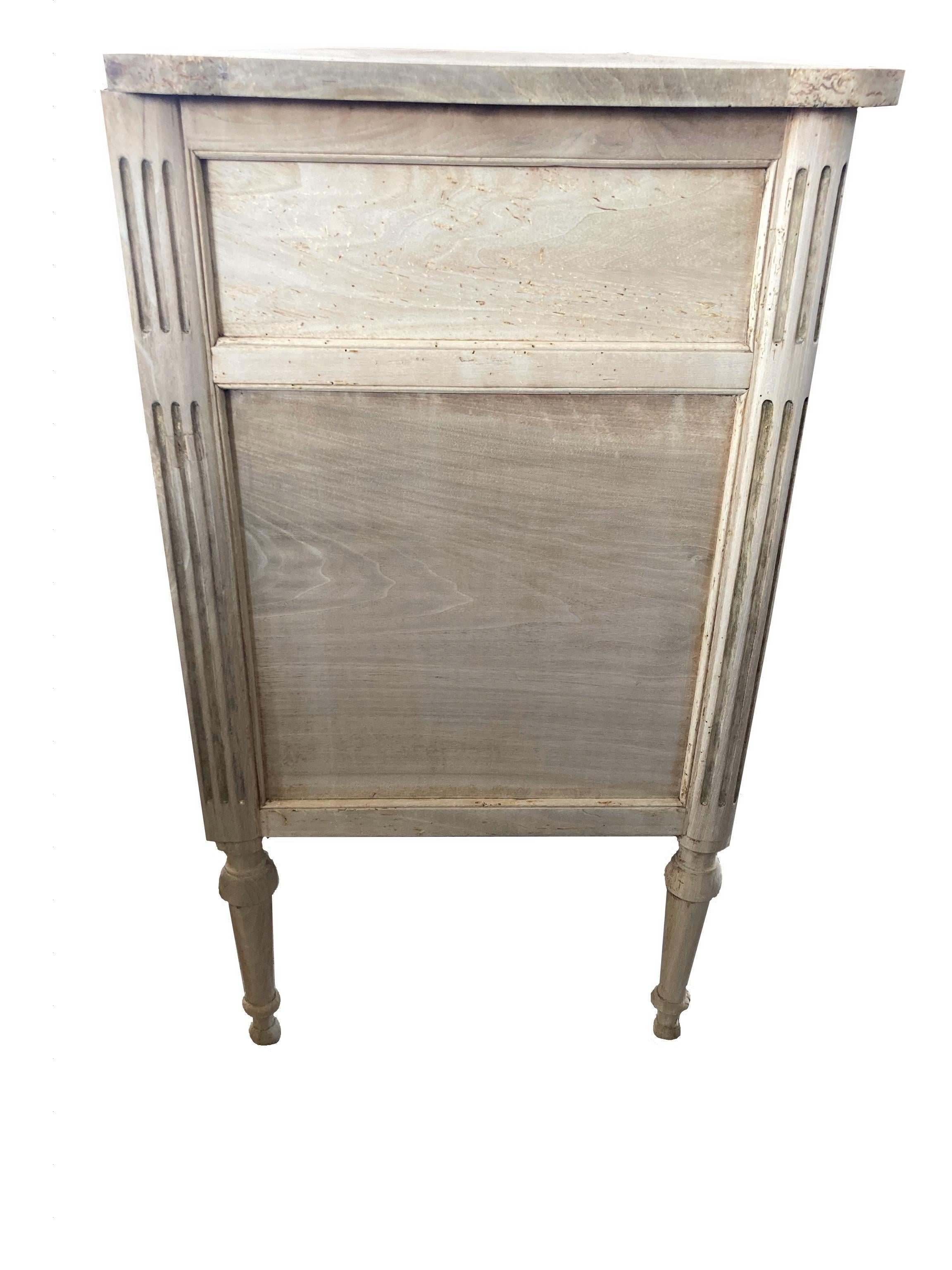 18th Century Bleached Italian Walnut Louis XVI Commode 1