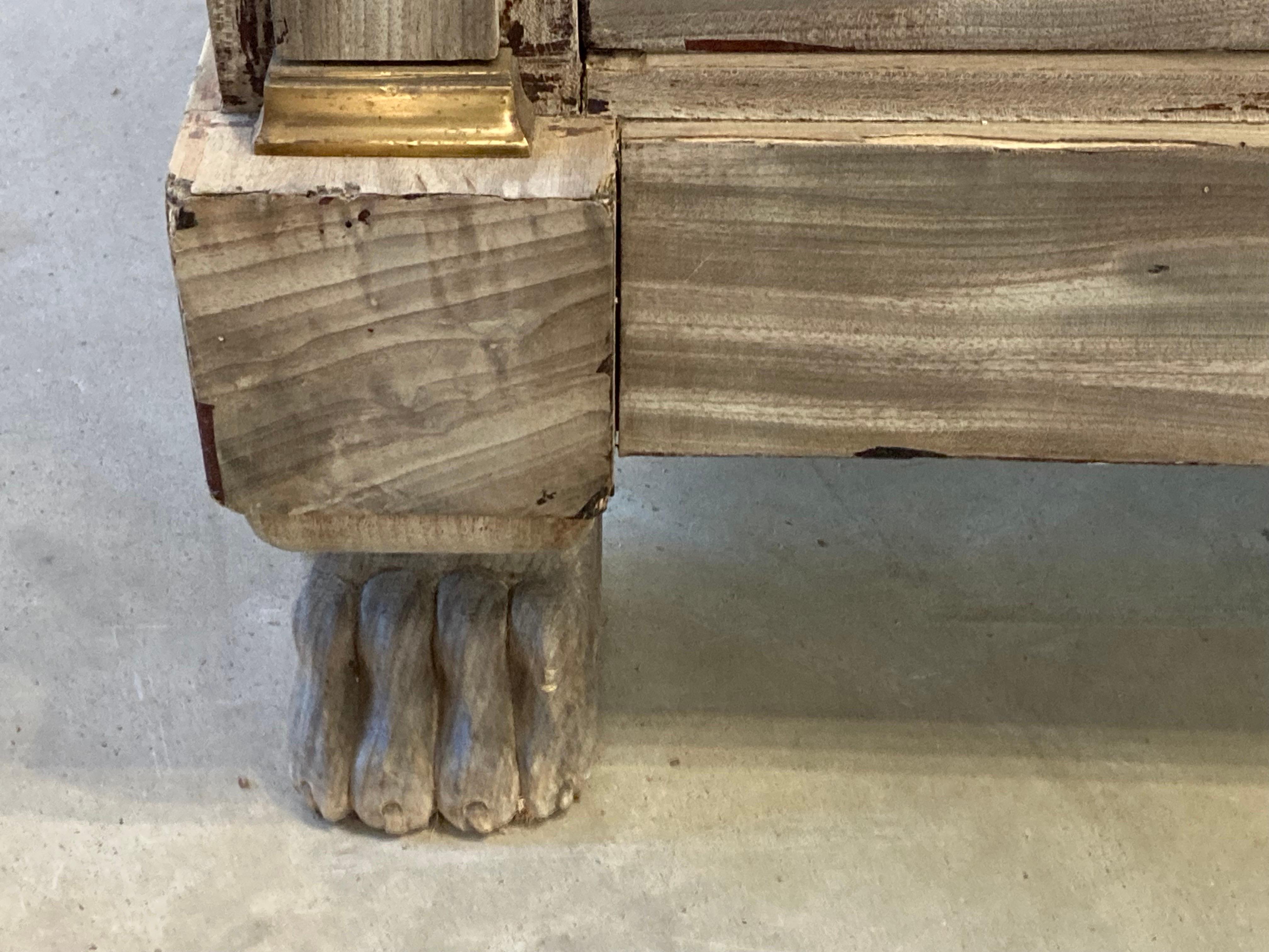 Commode Impero francese in mogano sbiancato del XVIII secolo con piano in marmo nero in vendita 10