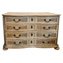 Cassapanca in Oak sbiancata del XVIII secolo con intaglio a Liegi