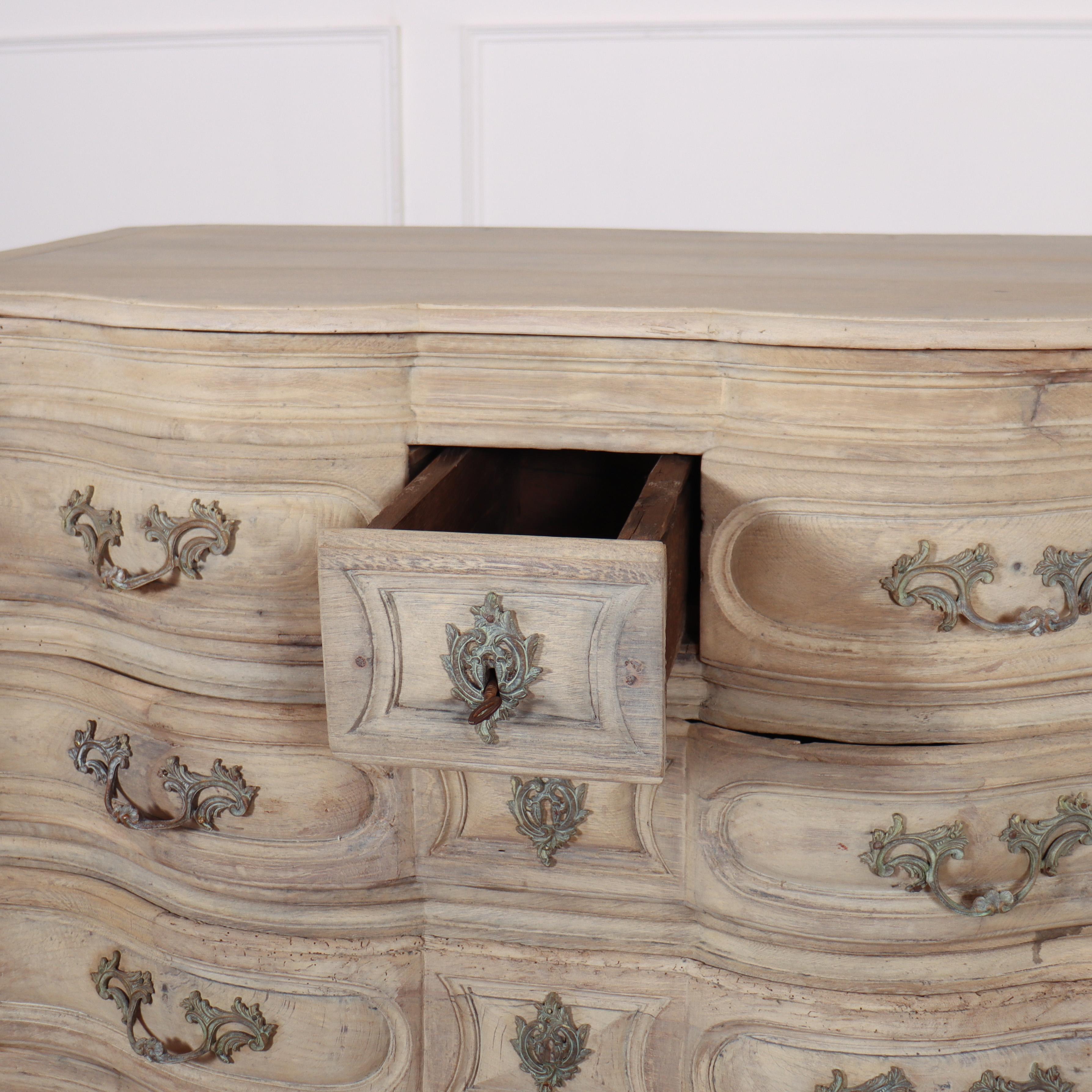18th Century Bleached Oak Commode For Sale 5
