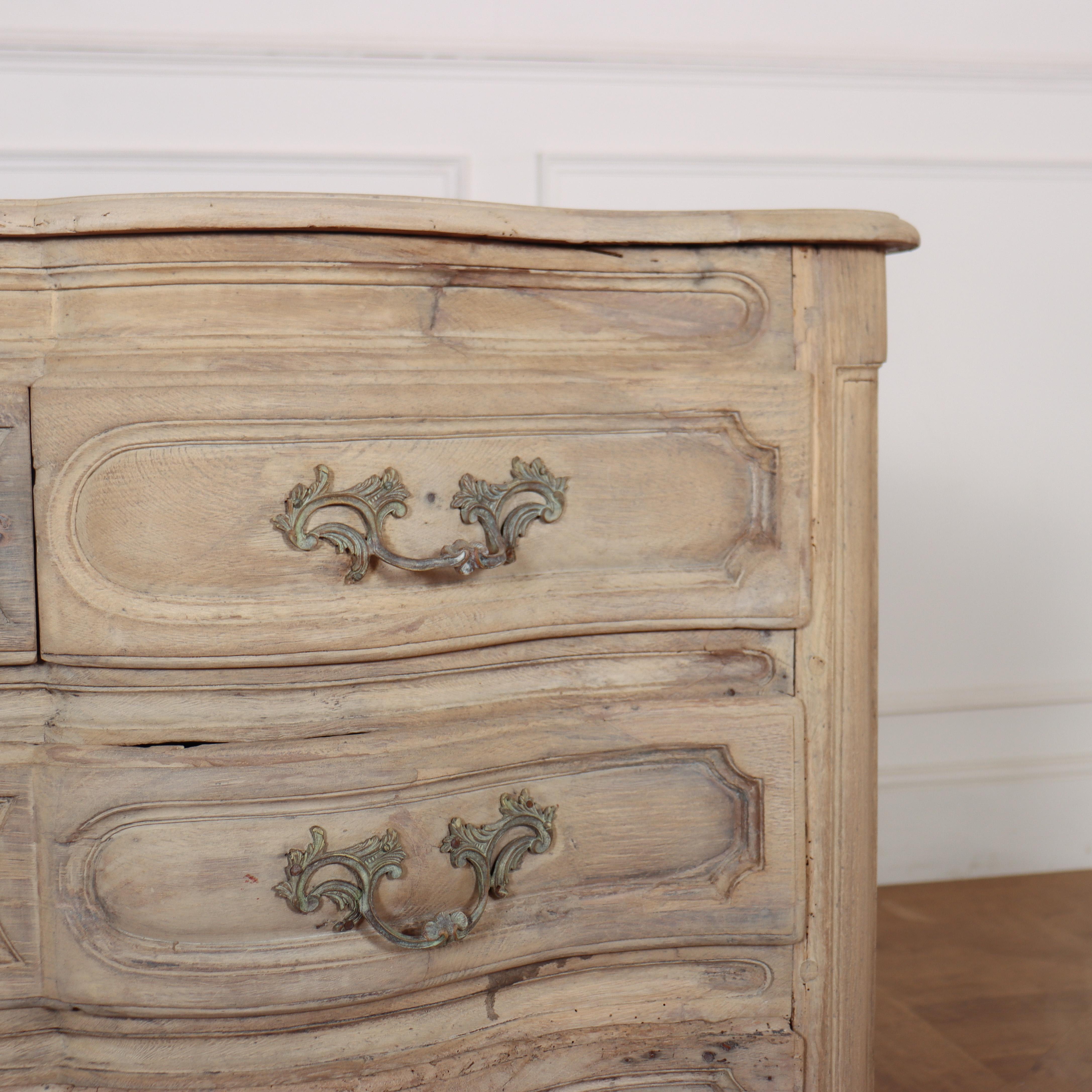 18th Century Bleached Oak Commode For Sale 2