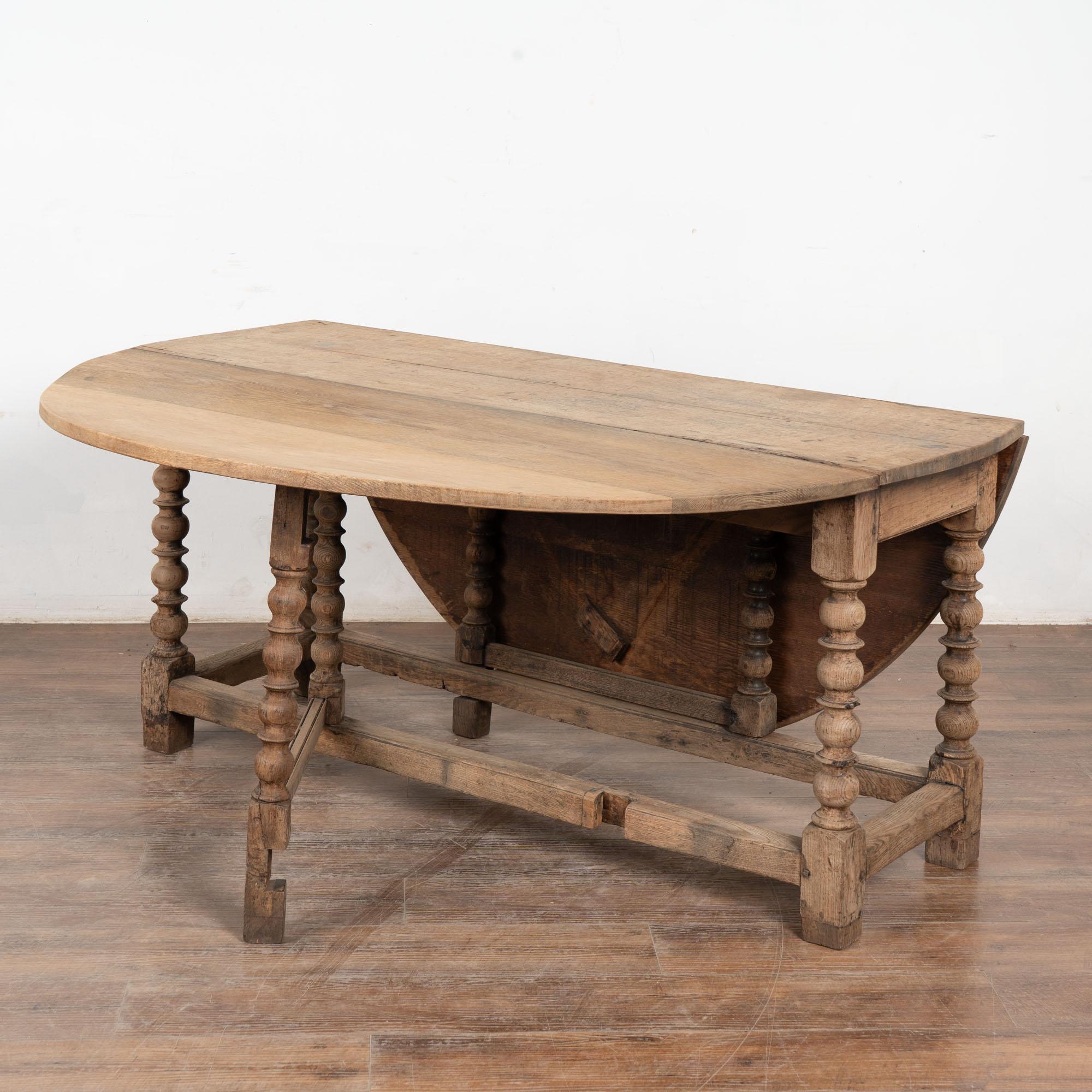 Portuguese 18th Century Bleached Oak Gateleg Drop Leaf Dining Table, Portugal For Sale