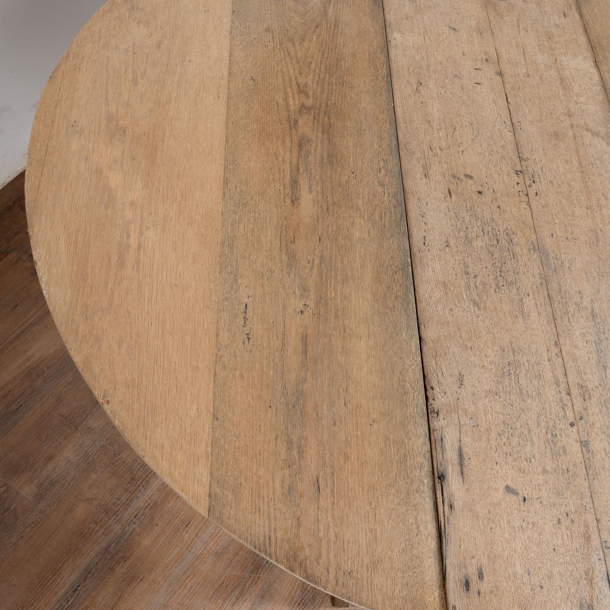 18th Century Bleached Oak Gateleg Drop Leaf Dining Table, Portugal For Sale 1