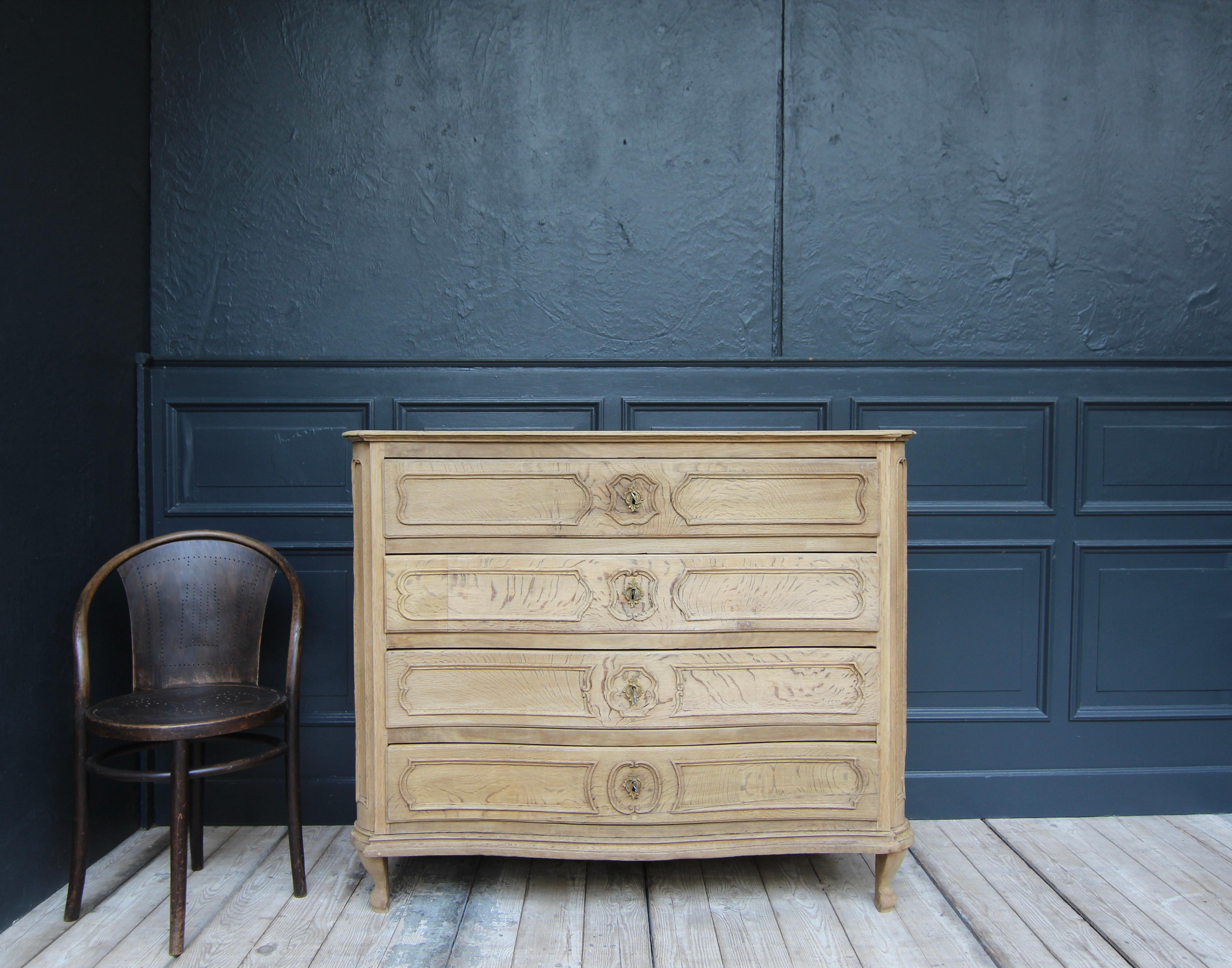 Elegant large baroque or rococo chest of drawers (