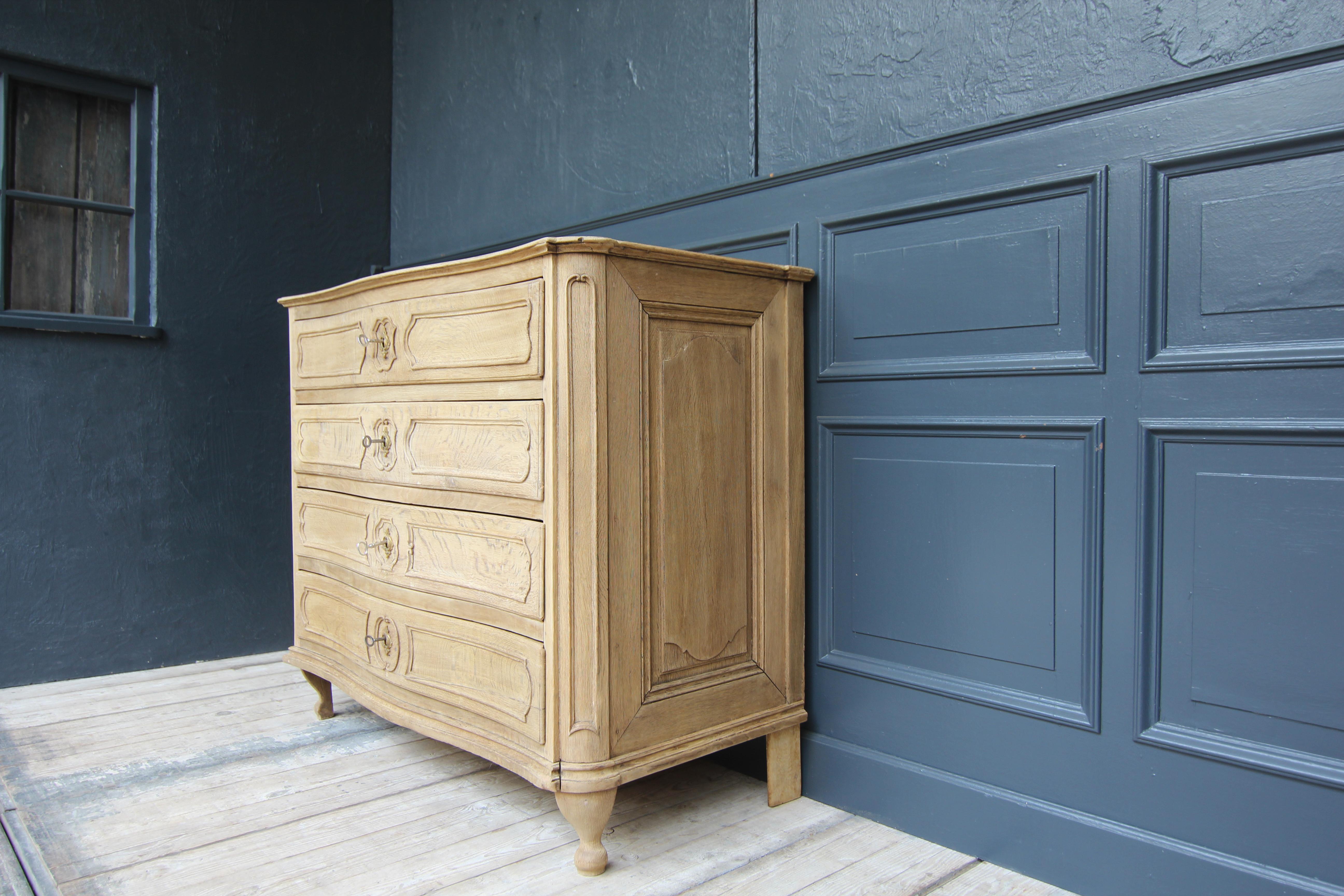 18th Century and Earlier 18th Century Bleached Oak Serpentine Chest of Drawers