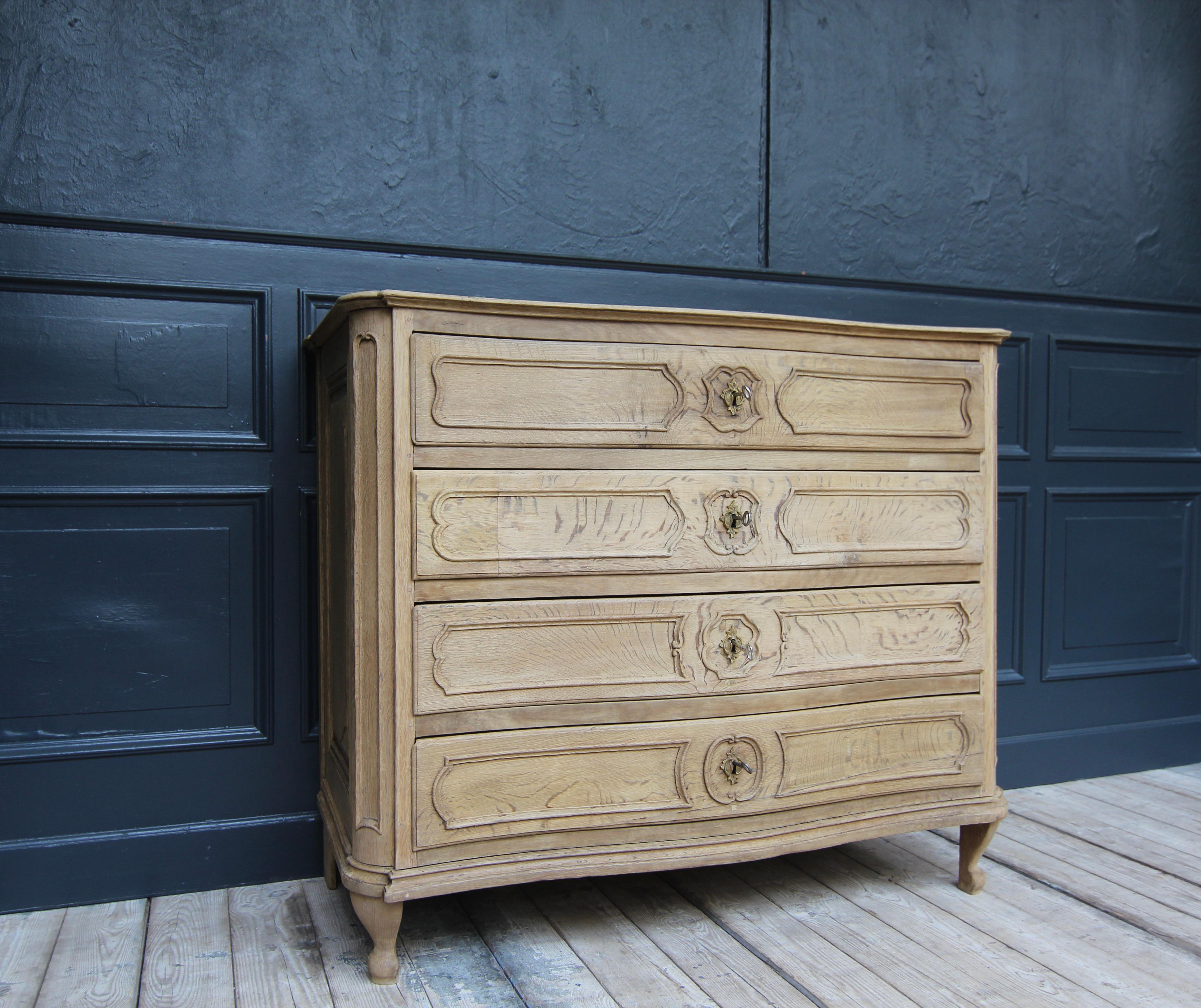 18th Century Bleached Oak Serpentine Chest of Drawers 1