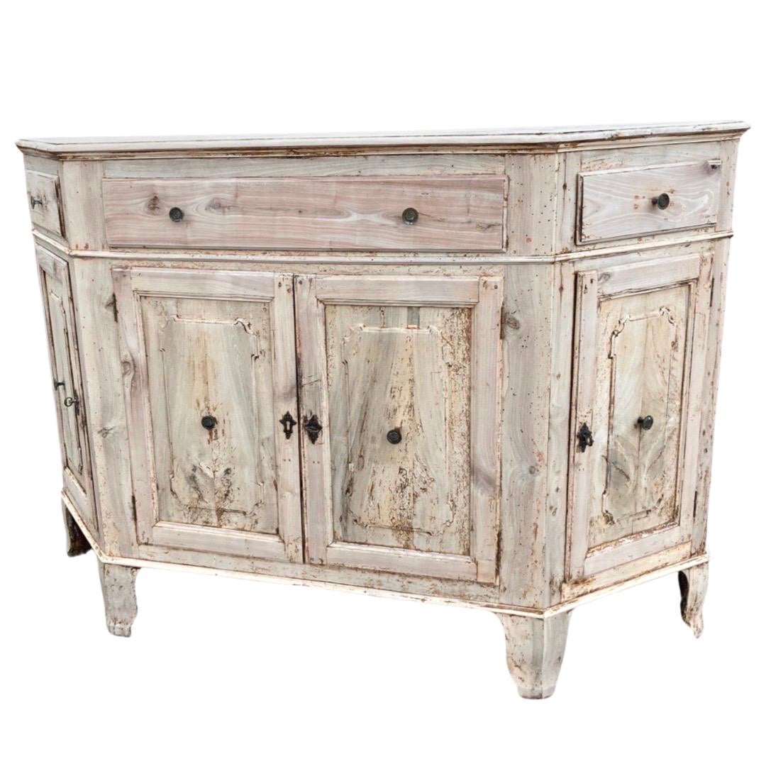 18th Century Bleached Walnut Italian Credenza, Buffet, Sideboard