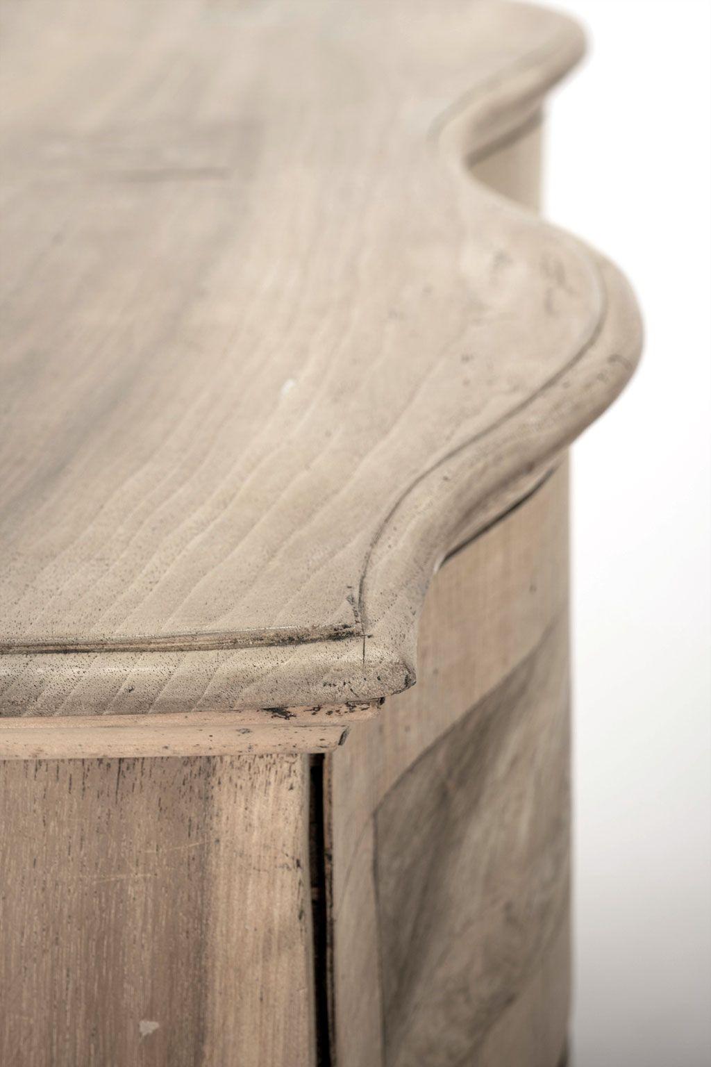 Rococo 18th Century Bleached Walnut Serpentine Commode For Sale