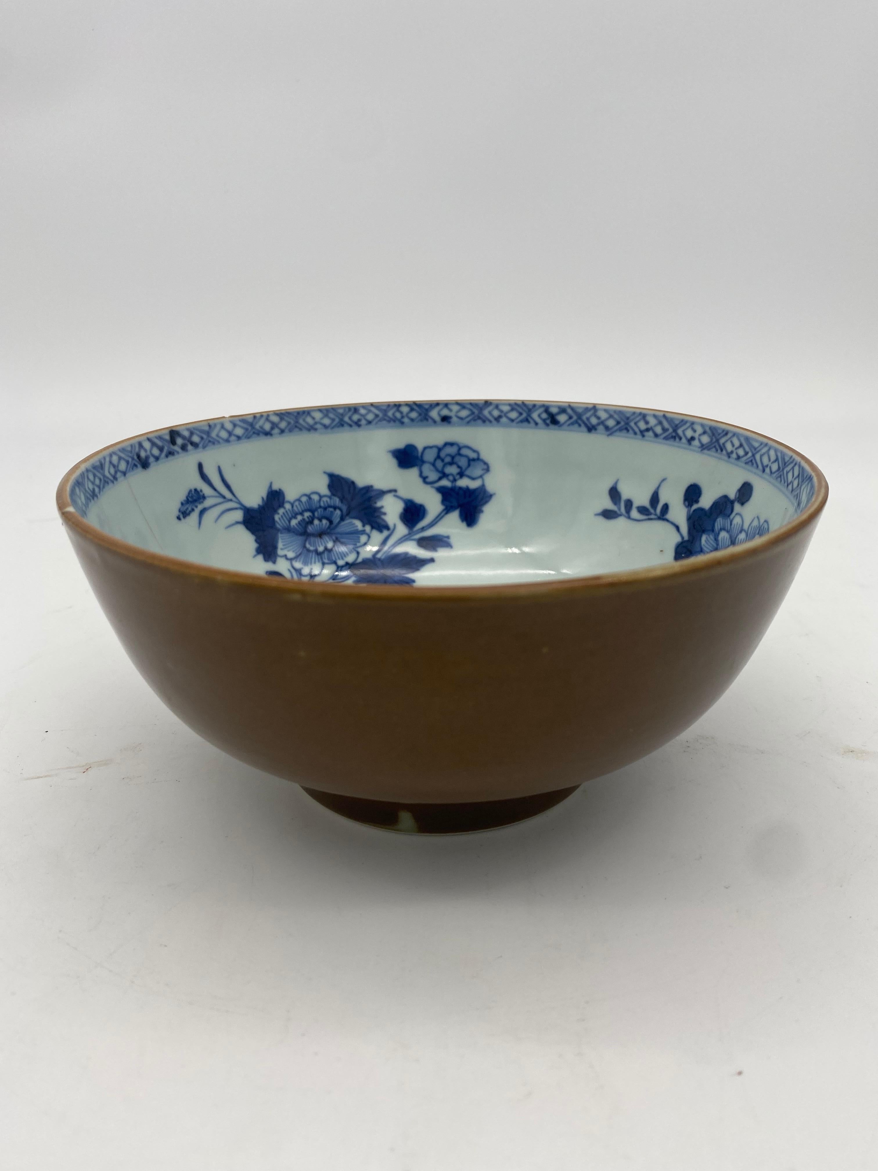 Blaue und weiße chinesische Nanking-Kargo- und Cafe-au-lai-Porzellanschale aus dem 18. Jahrhundert im Angebot 4