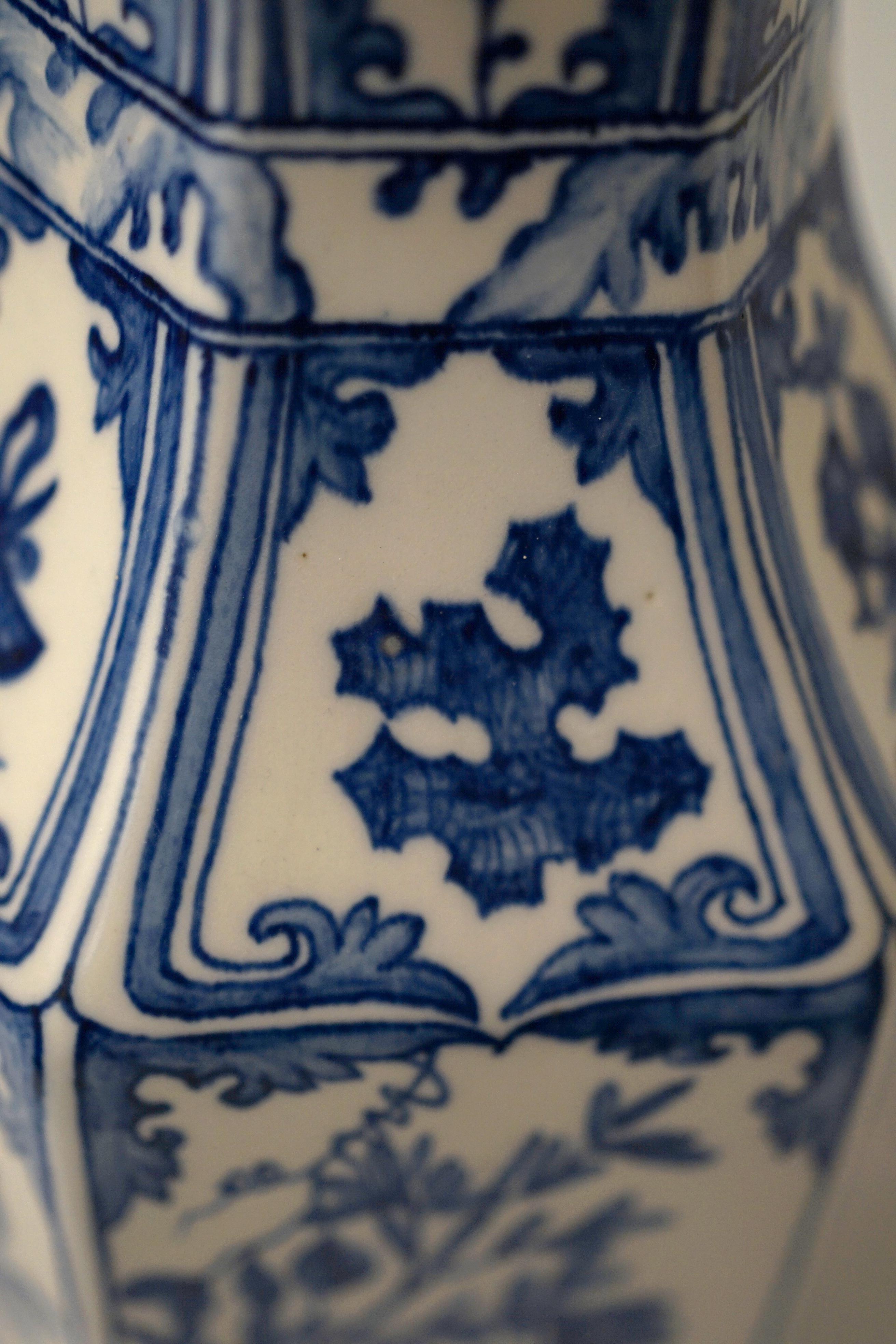 Hexagon Shaped Chrysanthemum Hand-Painted Blue and White Chinoiserie Vase main image 1