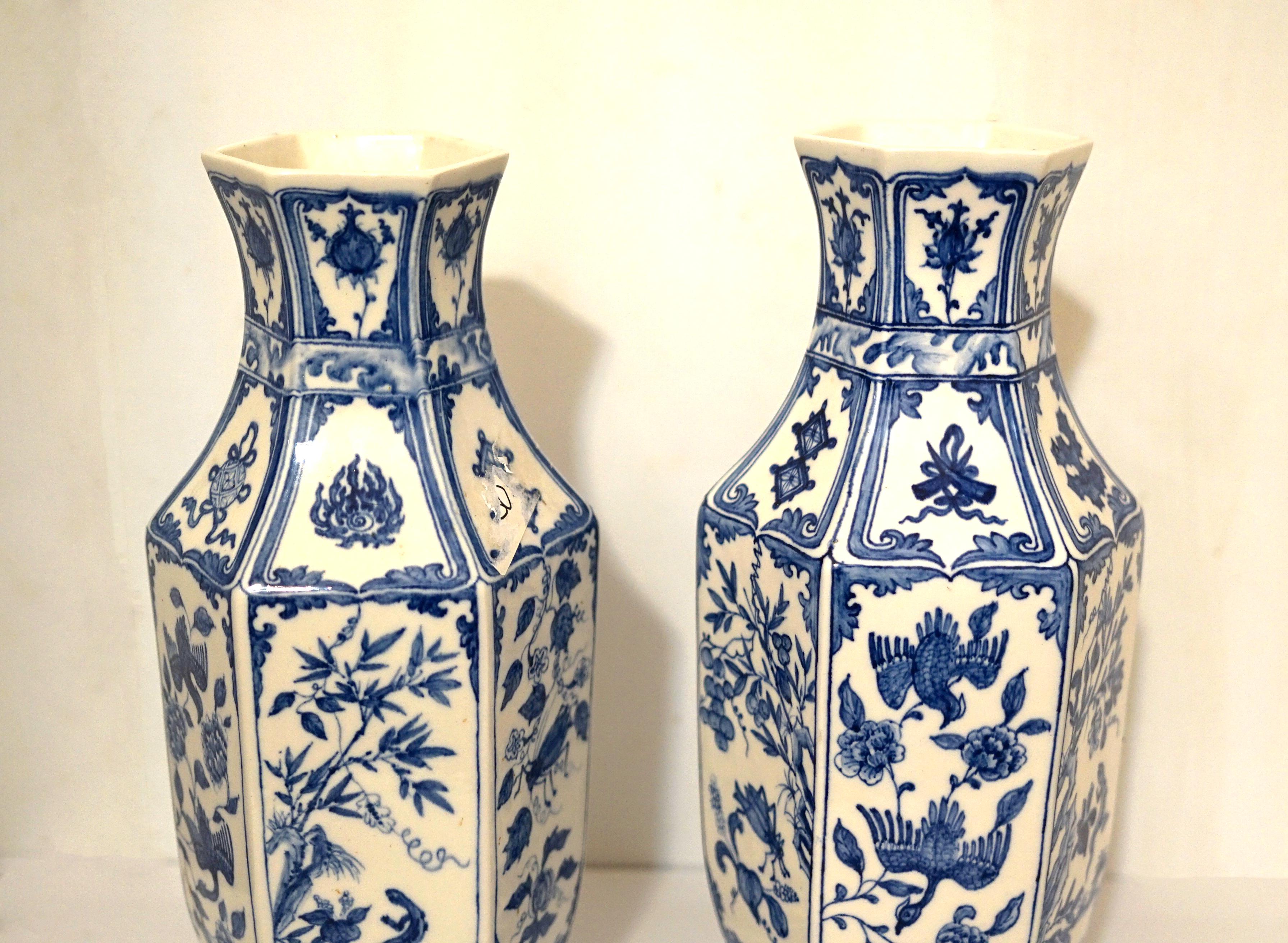 18th Century Blue and White Continental Chinoiserie Porcelain Hexagonal Vases 3