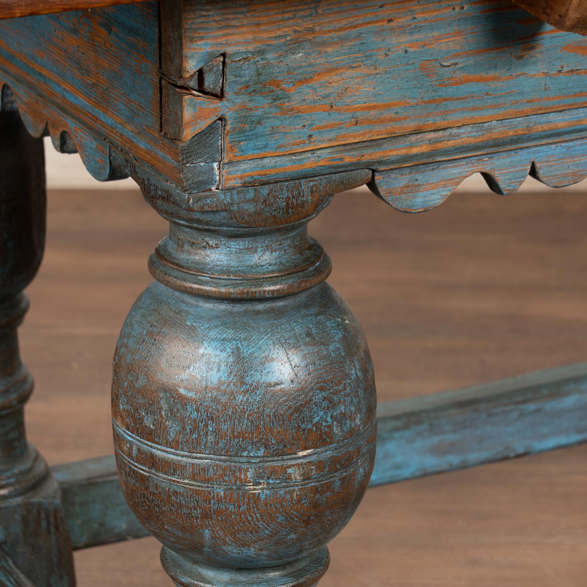 Consolle da tavolo da biblioteca dipinta di blu del XVIII secolo, Danimarca in vendita 5