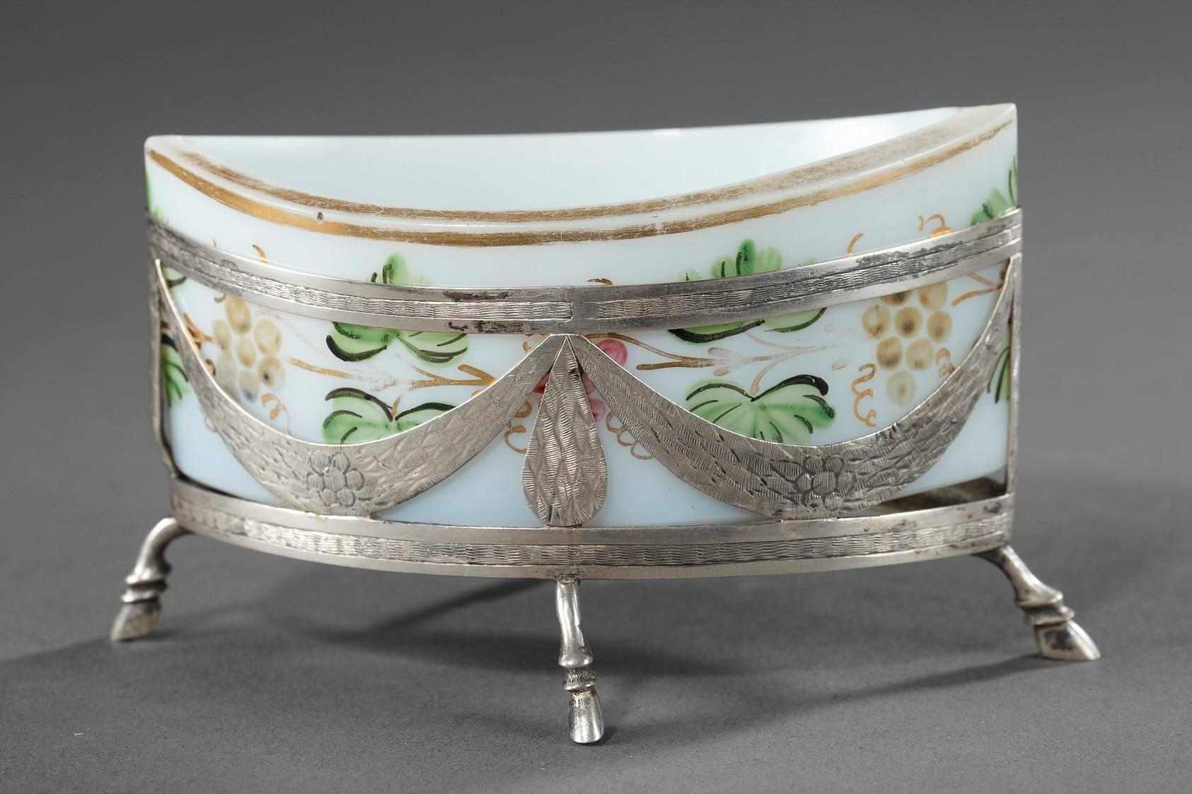 18th Century Bohemian Opaline Service Set For Sale 3