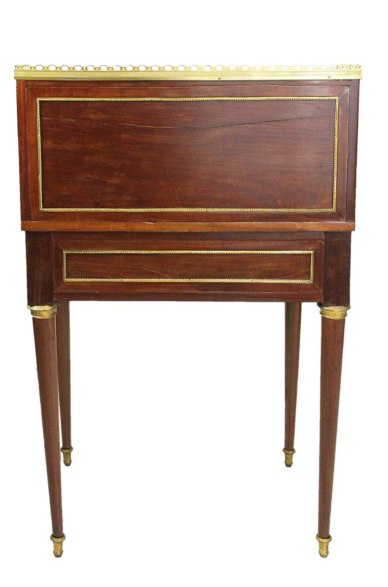 18th Century Bonheur Du Jour Desk Stamped Cramer in Mahogany Veneer For Sale 3