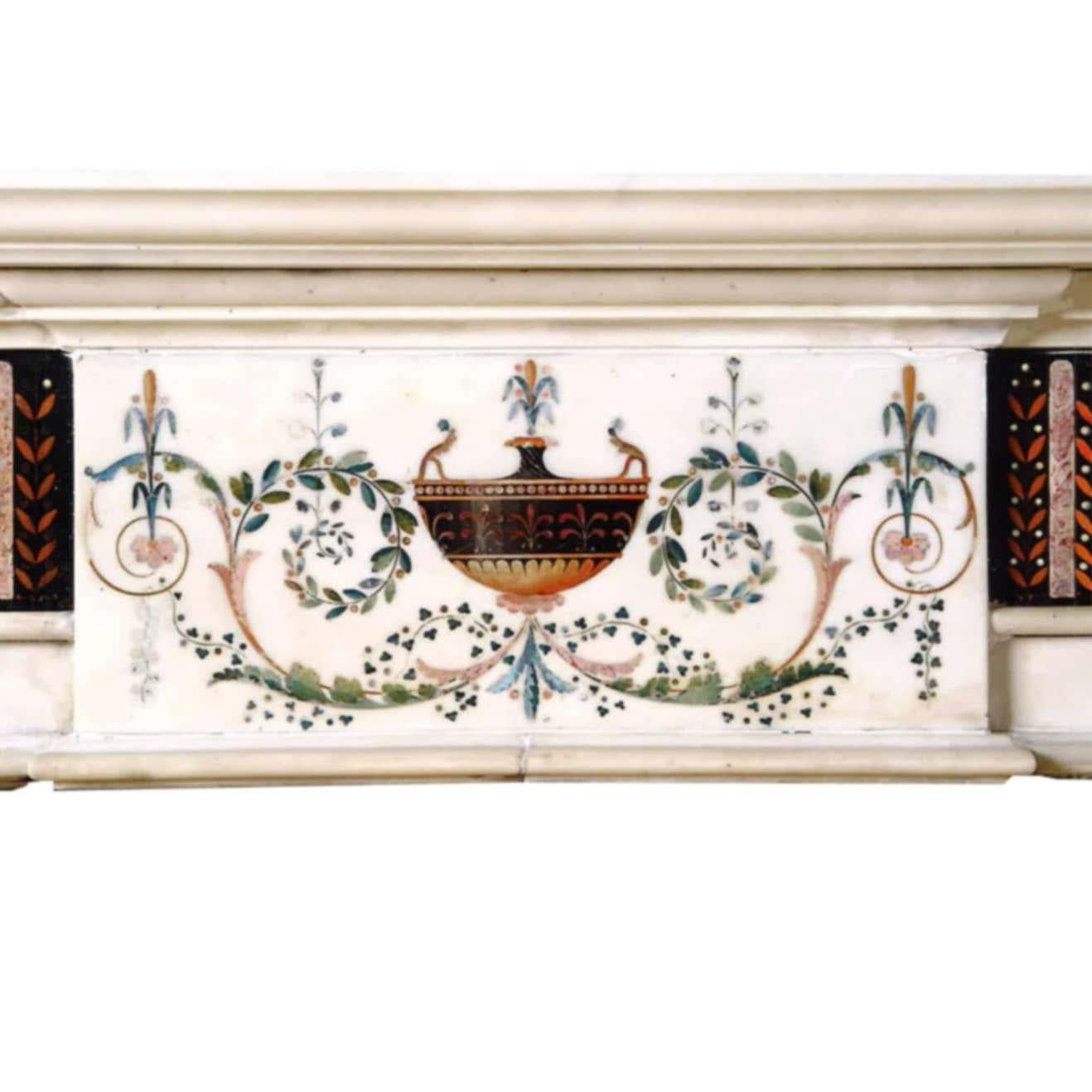 Handgeschnitzter Bildhauermarmorkamin von Bossi aus dem 18. Jahrhundert mit Scagliola-Intarsien (Neoklassisch) im Angebot
