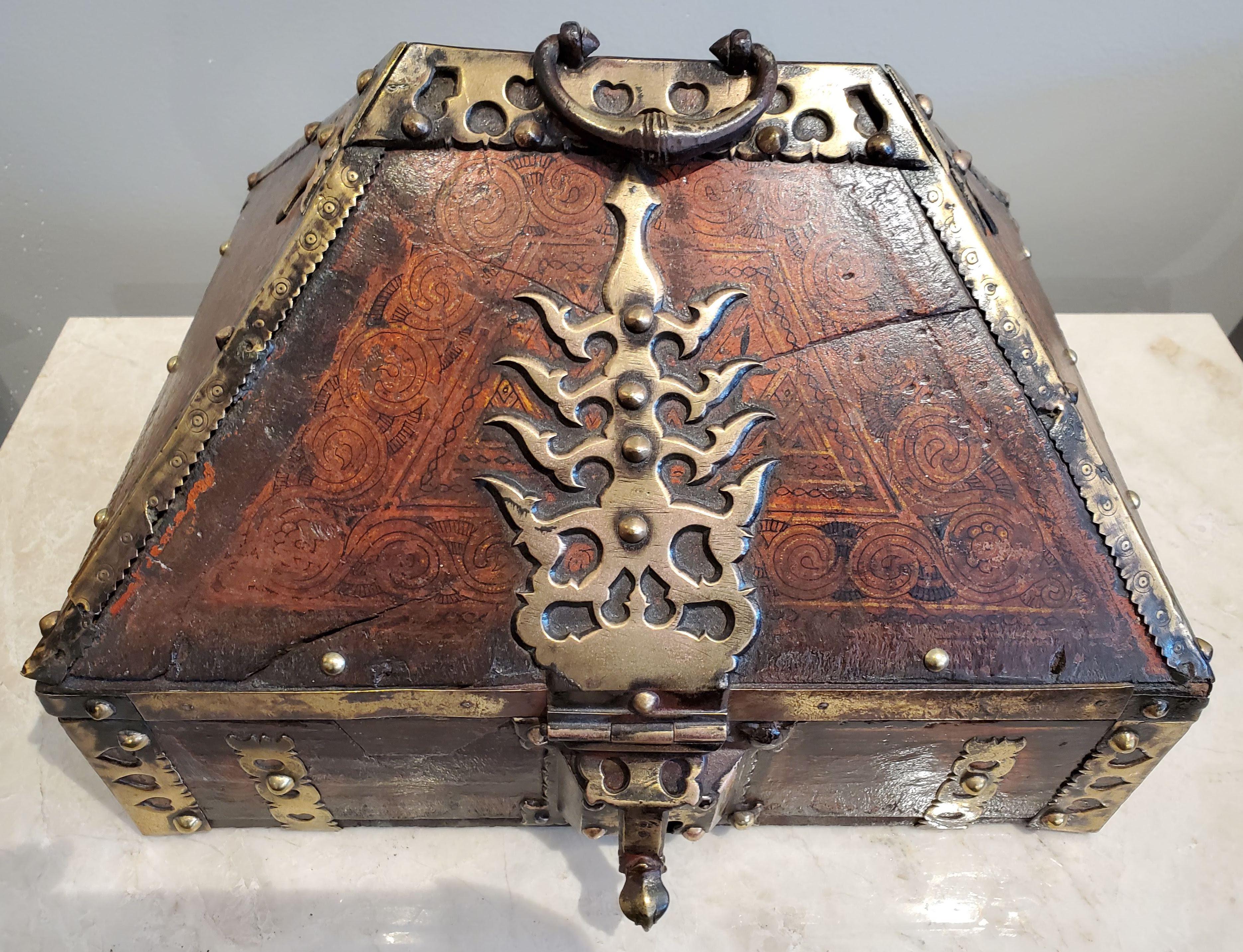 Late 18th Century Lacquered Teak with Decorative Brass Indian Dowry Box For Sale 1