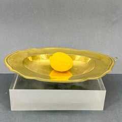 Servierplatte aus Messing mit Wellenschliff, 18. Jahrhundert, Französisch Louis XV