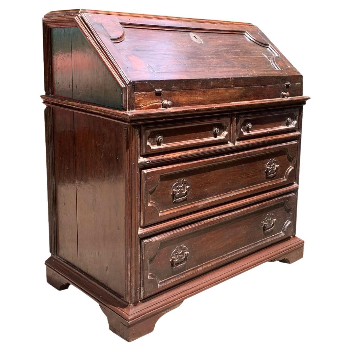 Commode à bureau brésilienne du XVIIIe siècle  de Sabará  Minas Gerais en vente