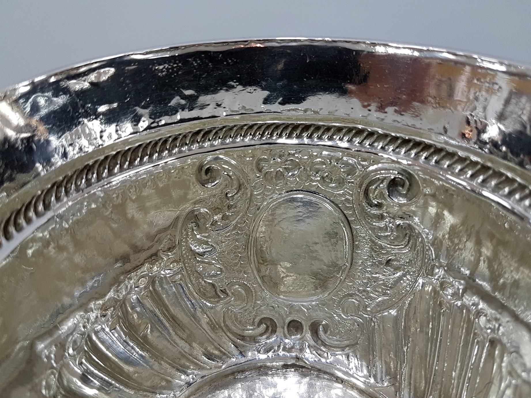 18th Century Britannia Standard Silver Porringer, Antique Queen Anne 4