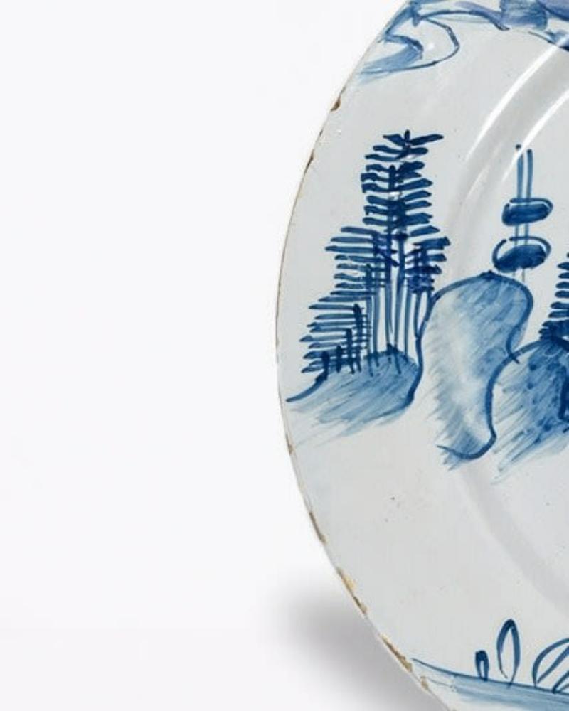Achtzehntes Jahrhundert
Zinn-glasierte Keramik
d34 cm