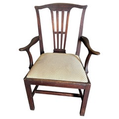 Sillón británico de caoba del siglo XVIII