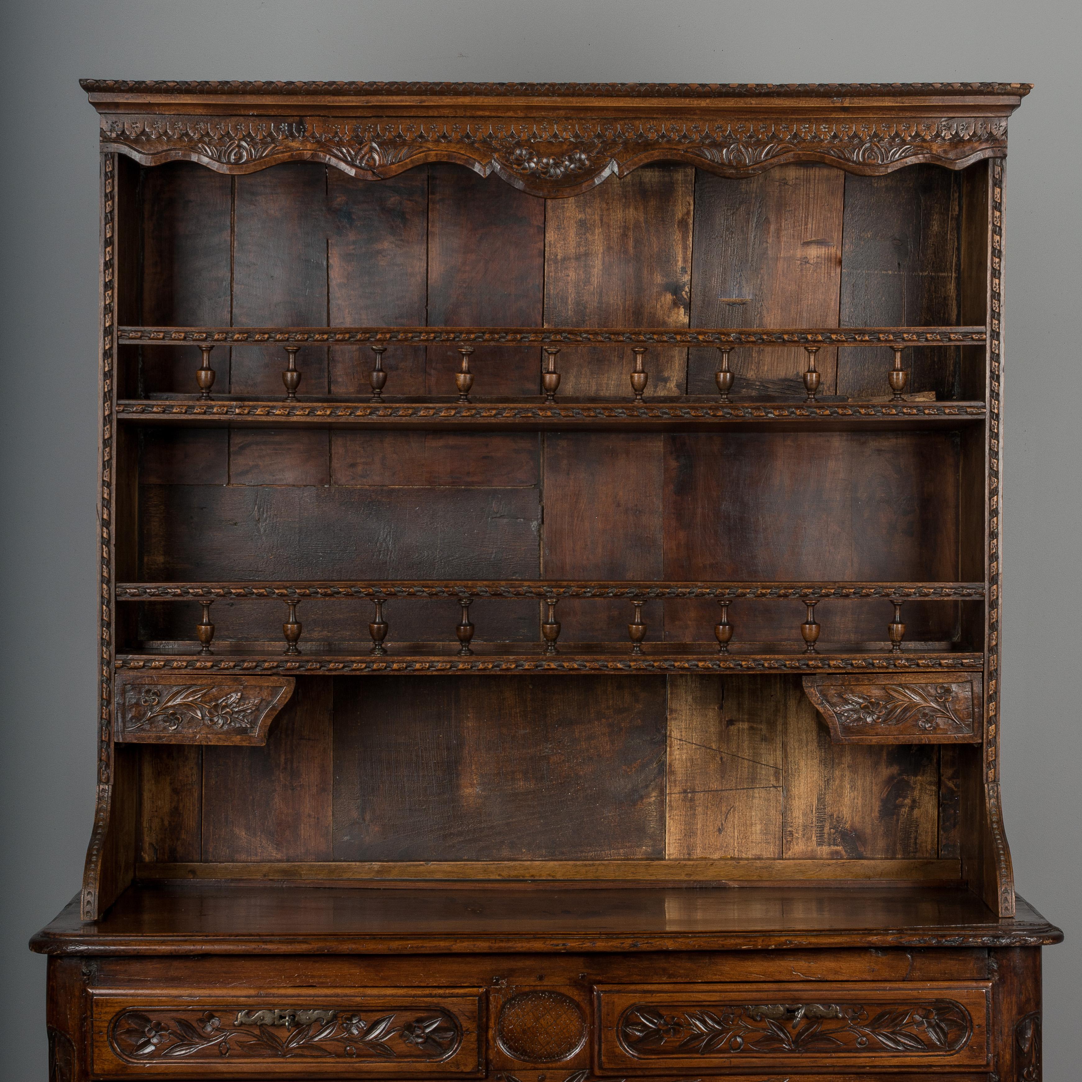 Oak 18th Century Brittany Vaisselier or Hutch