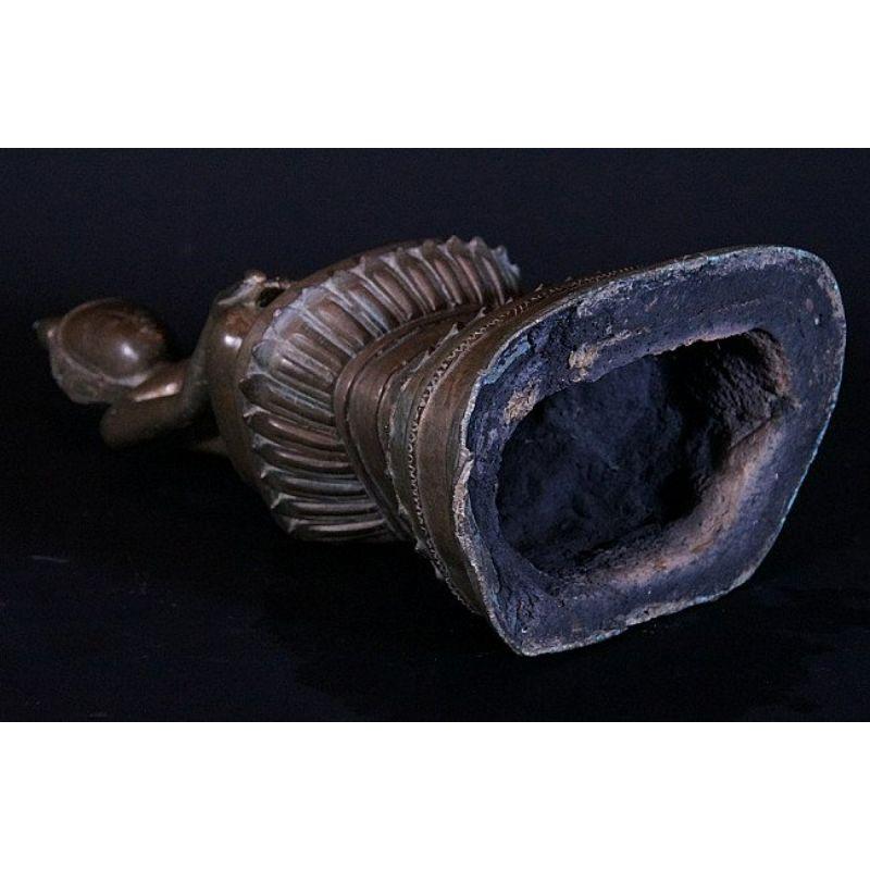 Bronze Ava Buddha-Statue aus Burma aus dem 18. Jahrhundert im Angebot 9