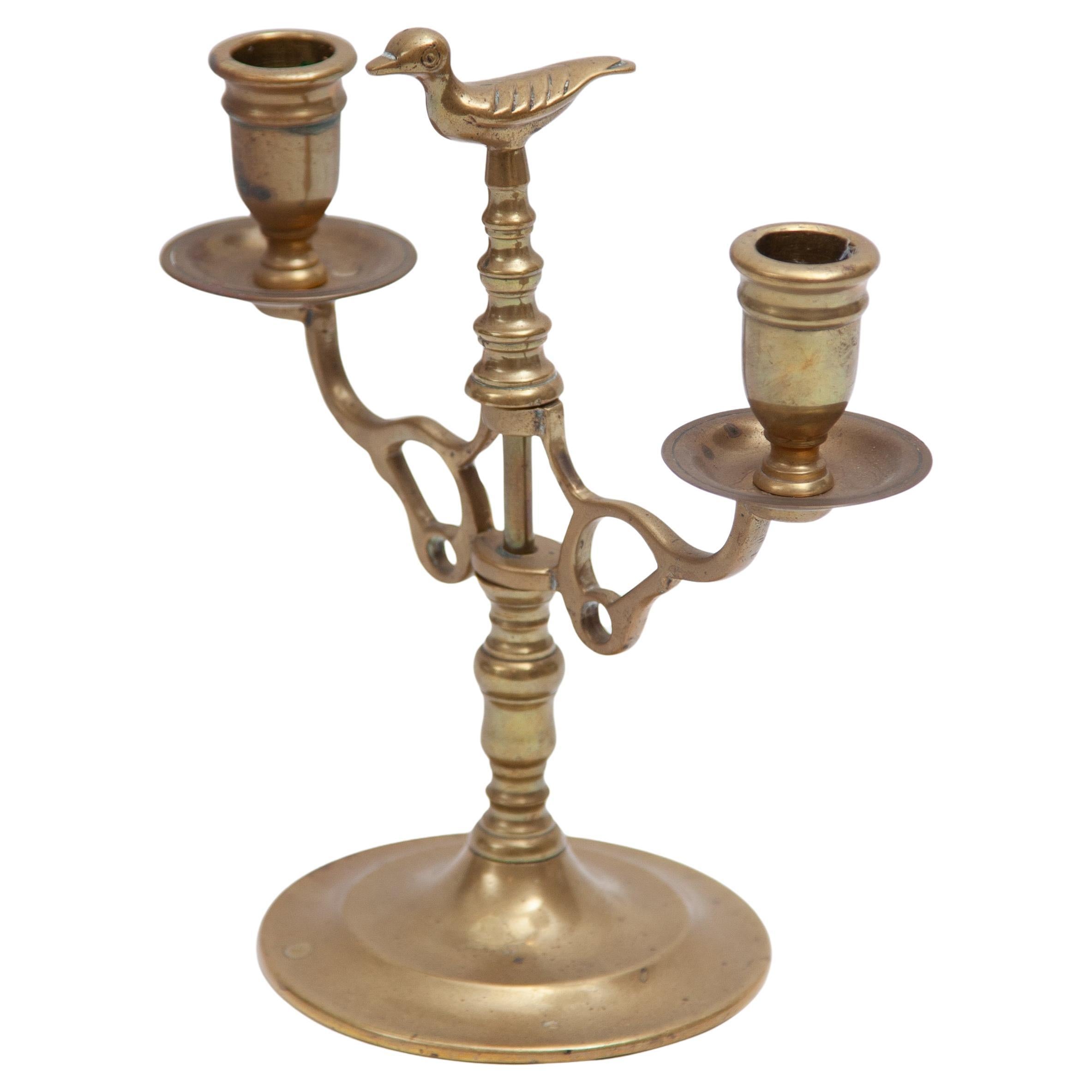 Candeliere in bronzo del XVIII secolo con scultura di uccello in vendita